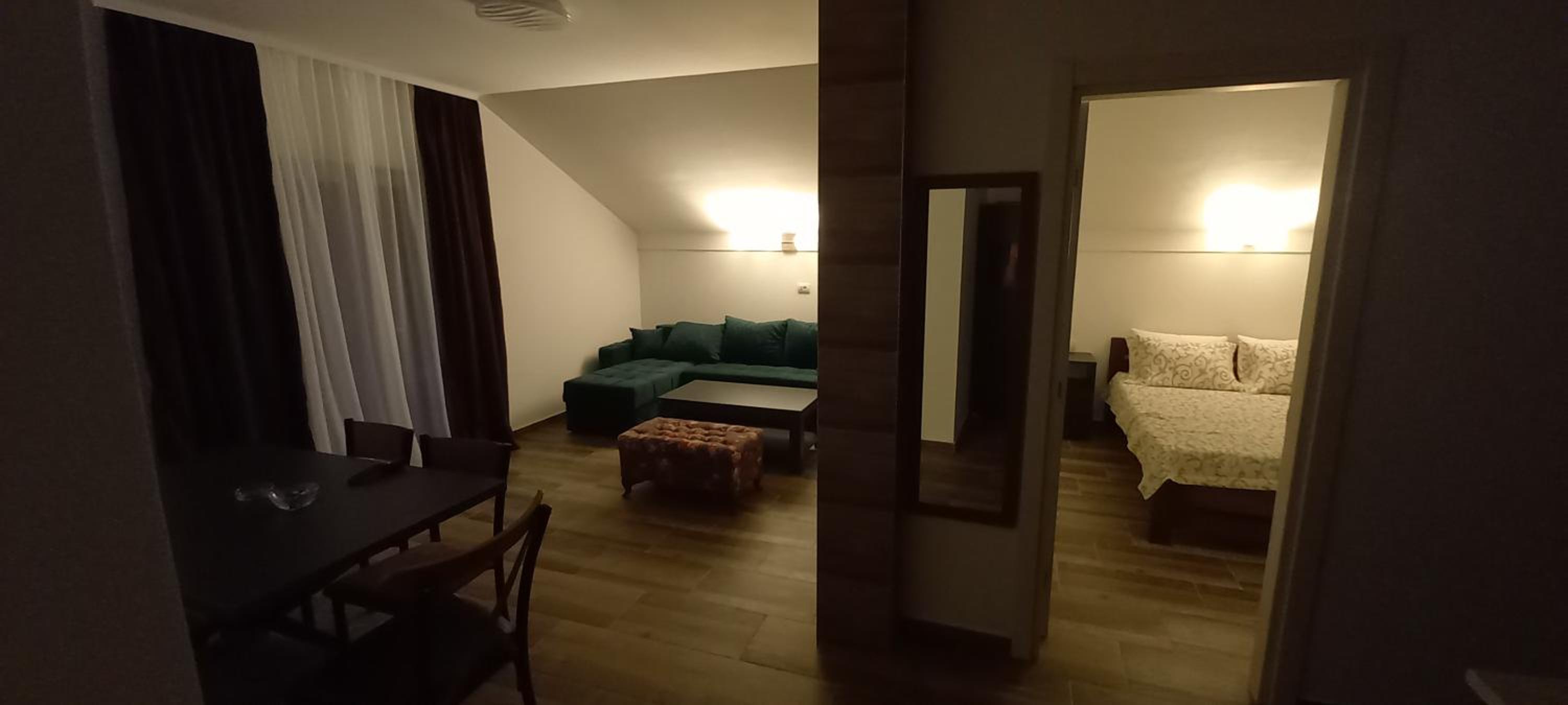 One-Bedroom Apartment photo 2