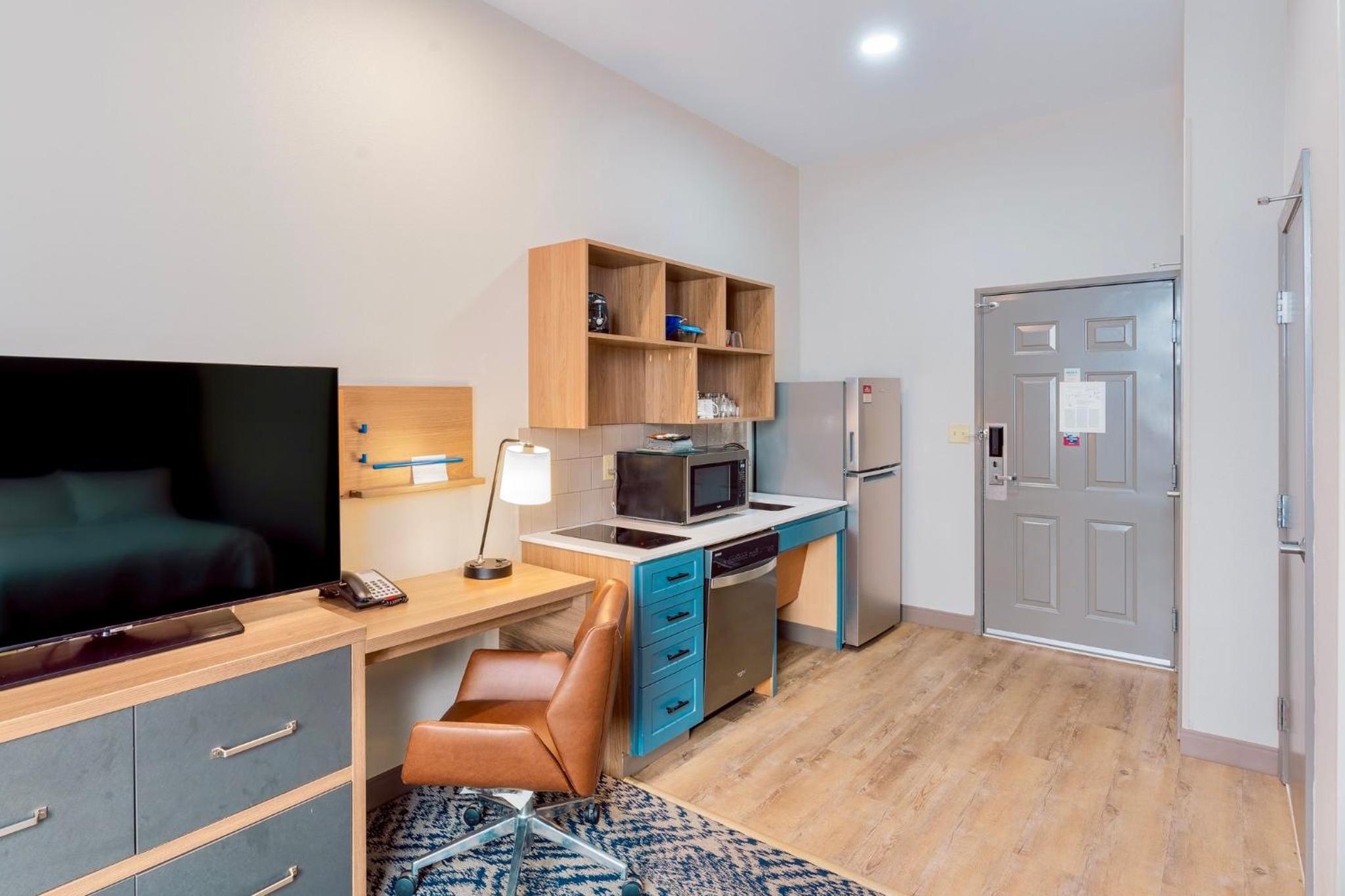 Studio Suite - Photo 4