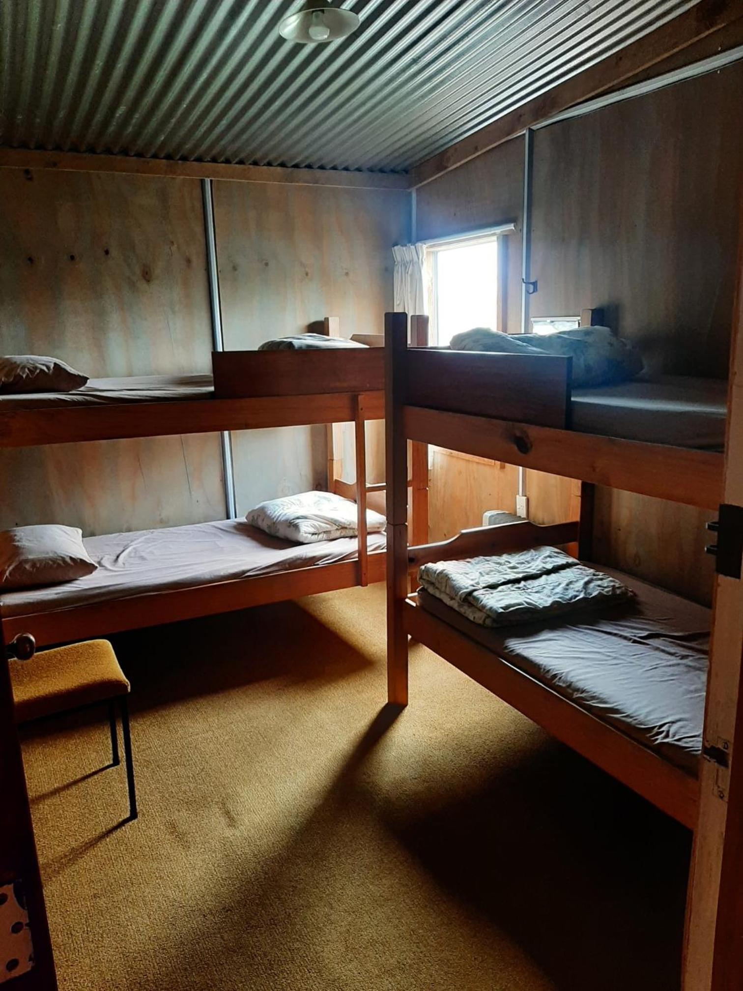 Economy Quadruple Room photo 1