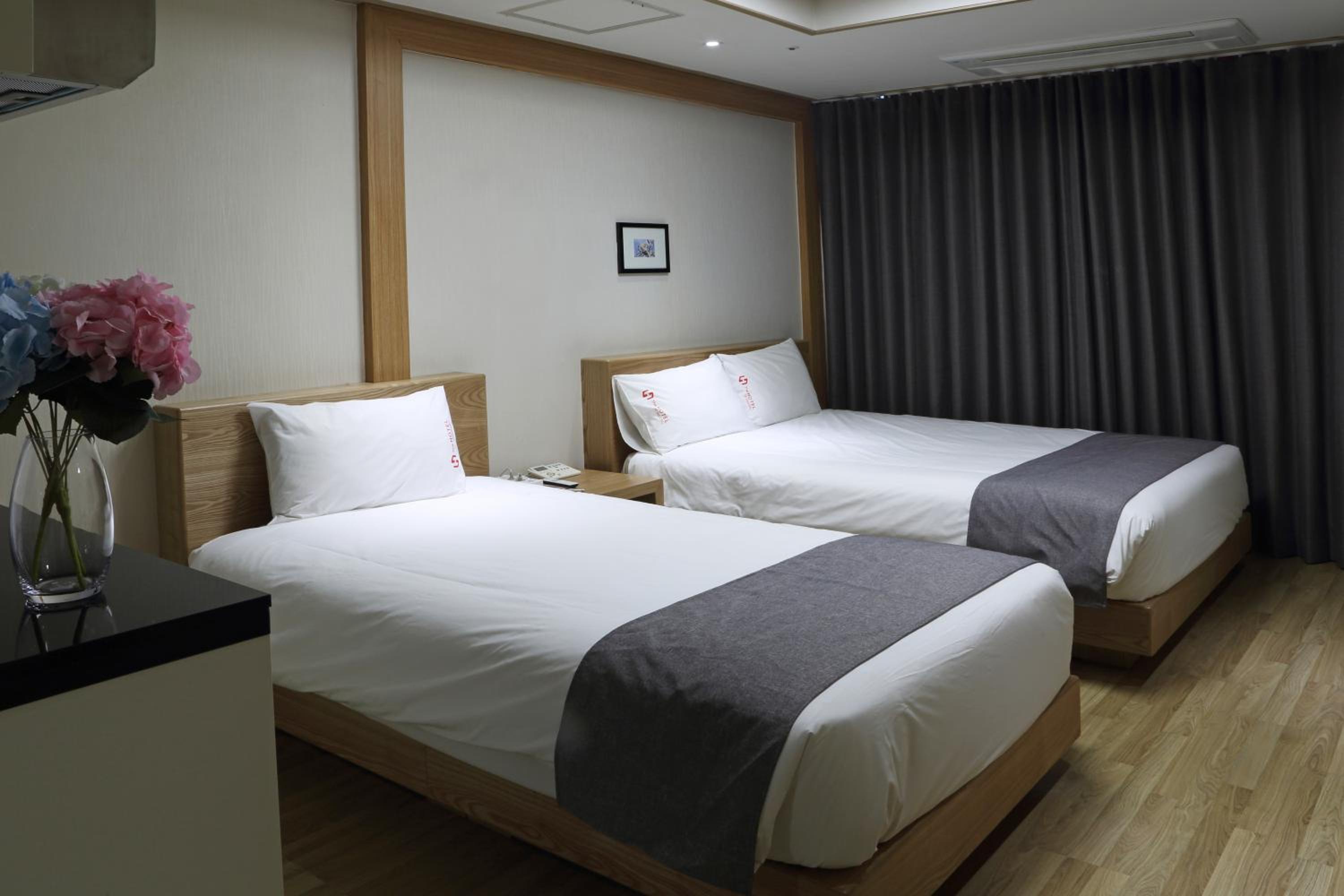 Deluxe Twin Room - Photo 28