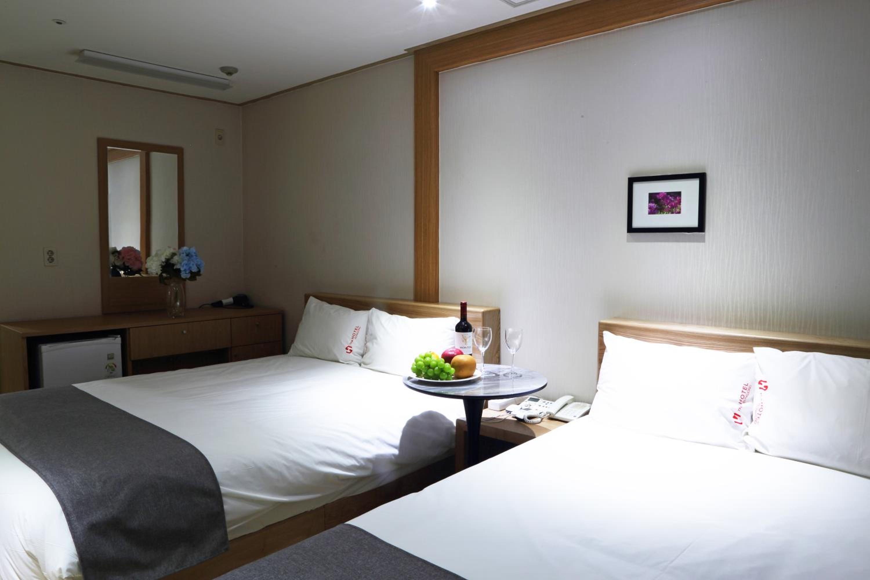 Deluxe Twin Room - Photo 26