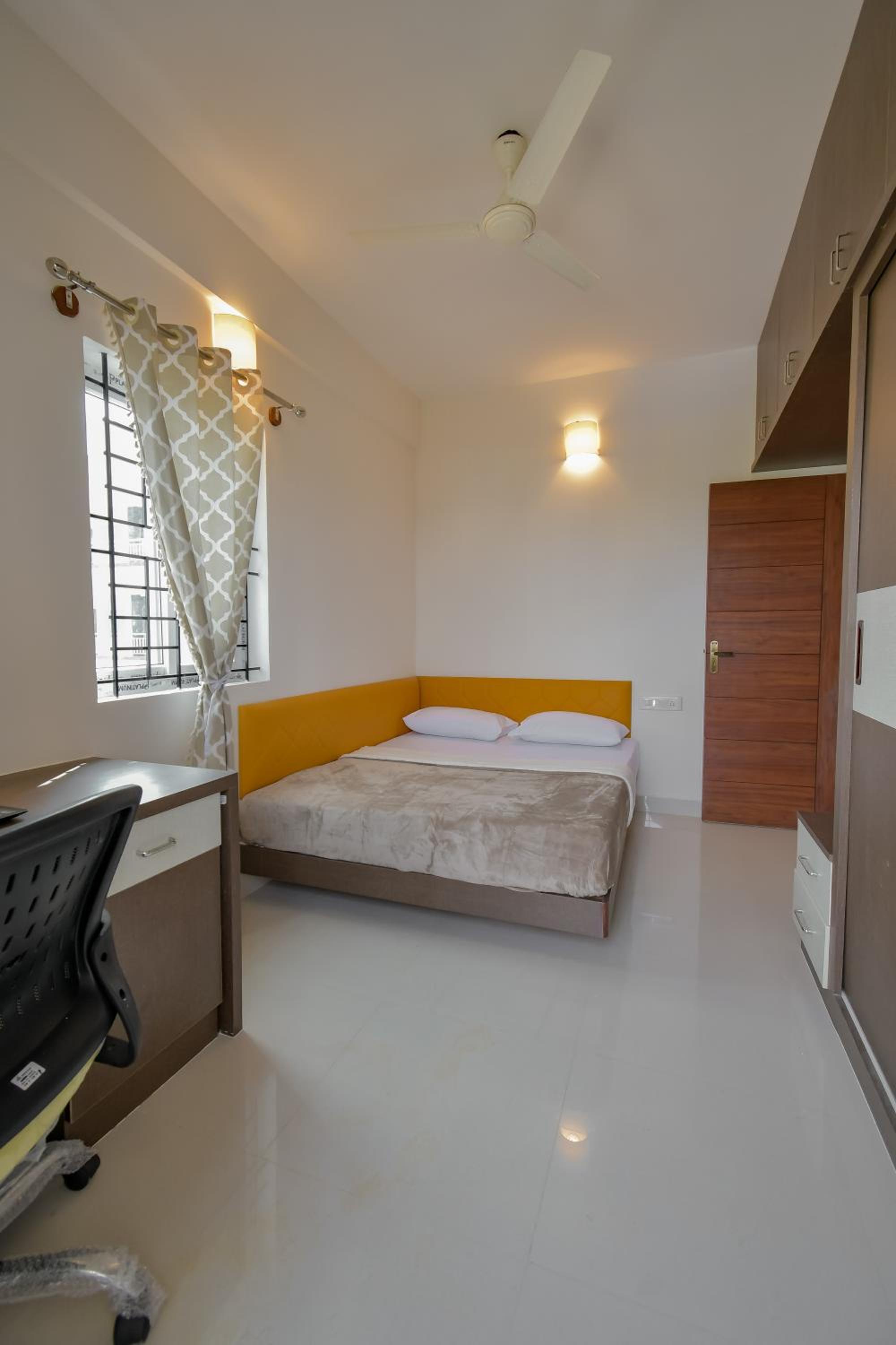 Two-Bedroom Apartment - Photo 14
