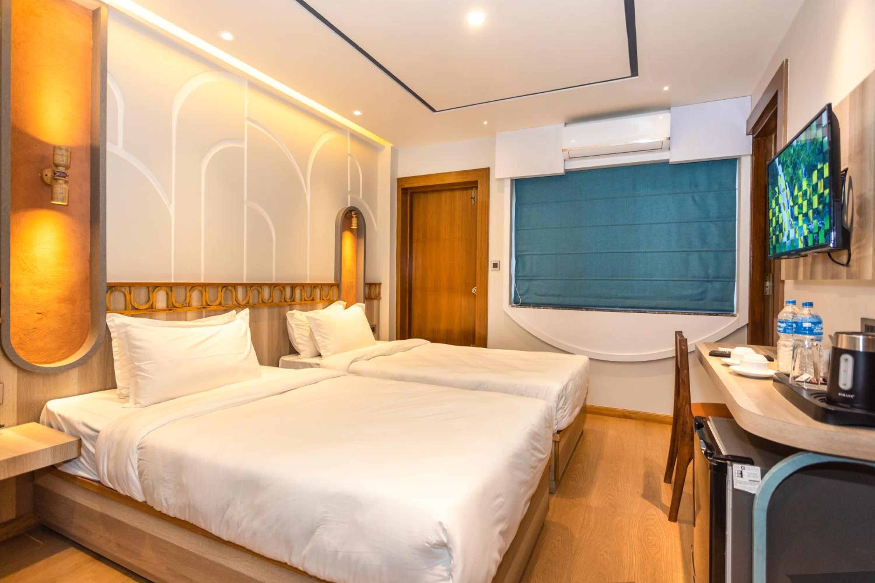 Deluxe Twin Room - Photo 7