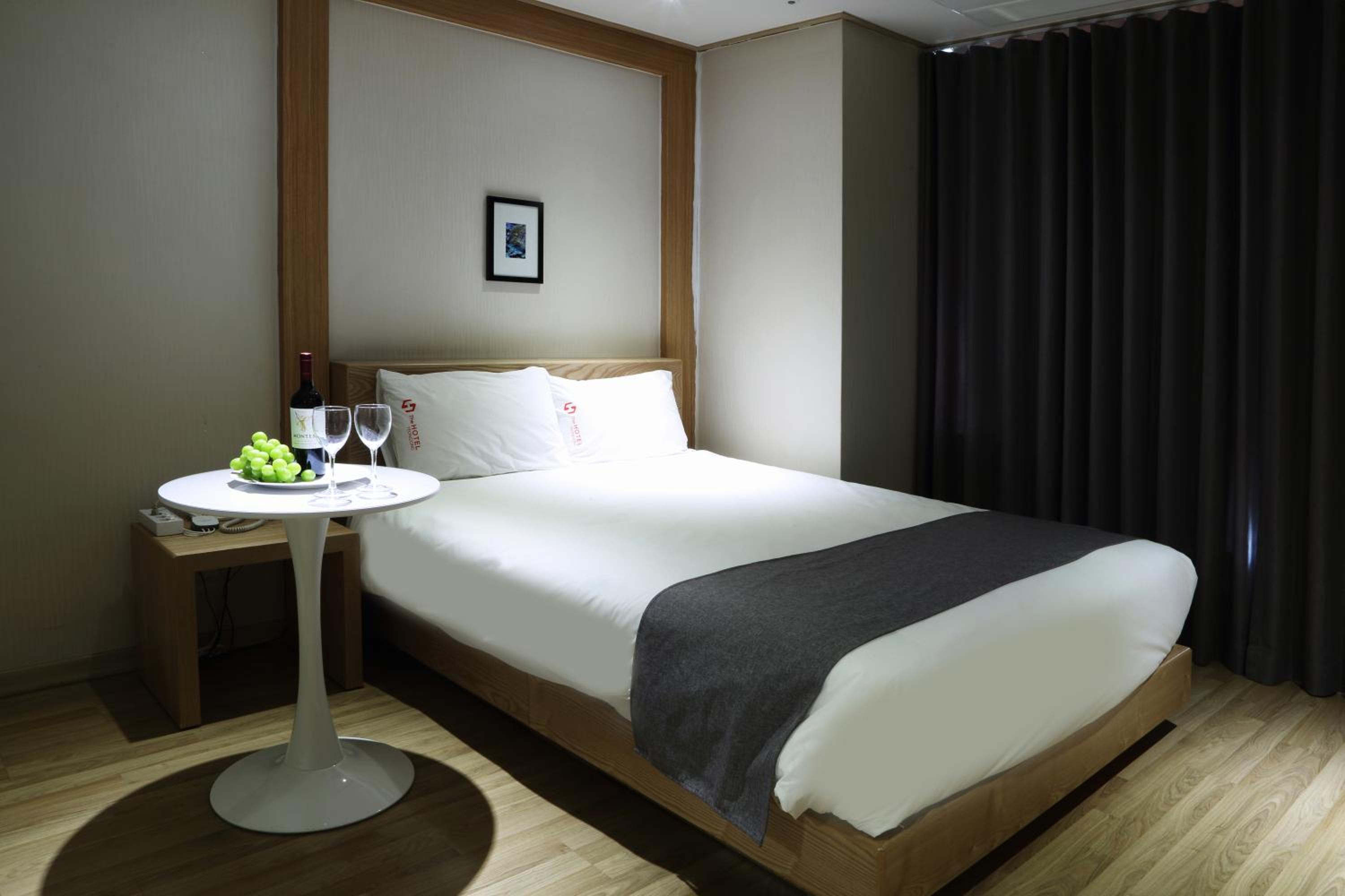 Double Room - Photo 3