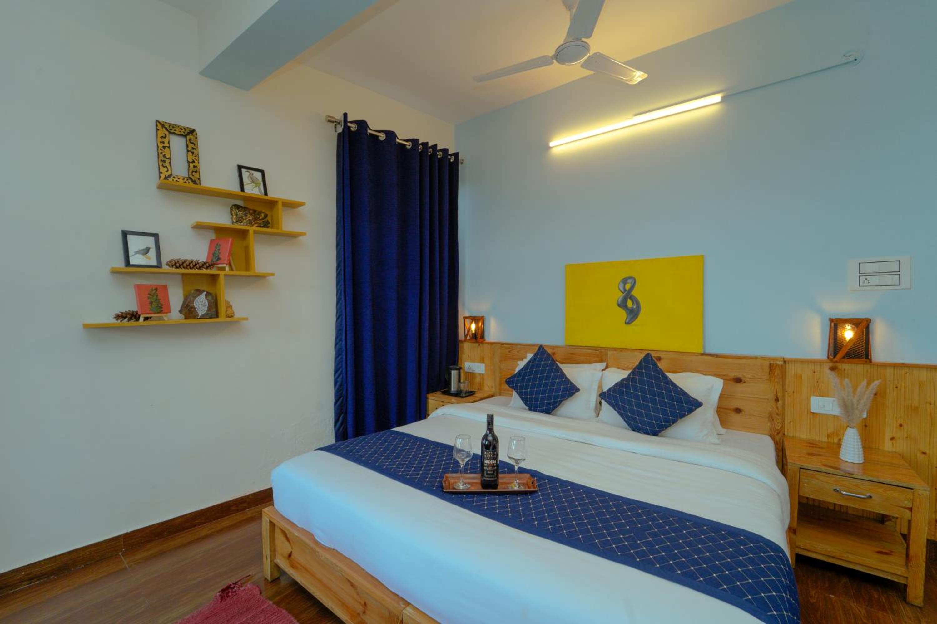 Double Room with Mountain View - Photo 10