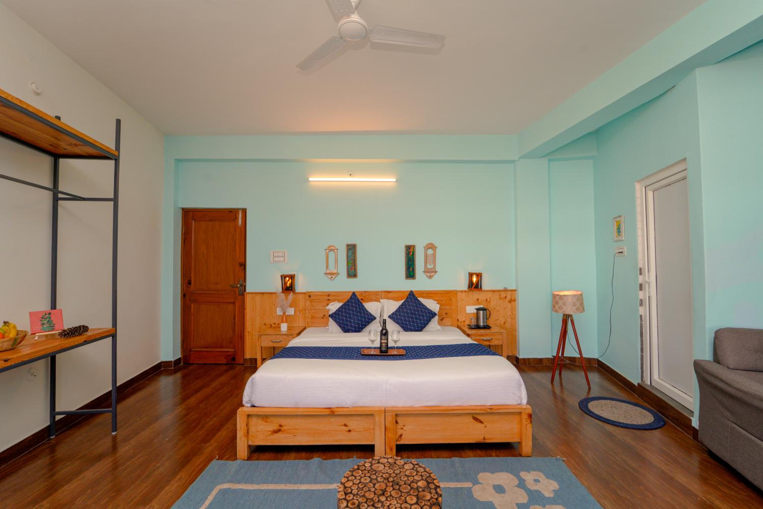 King Room with Mountain View - Photo 6