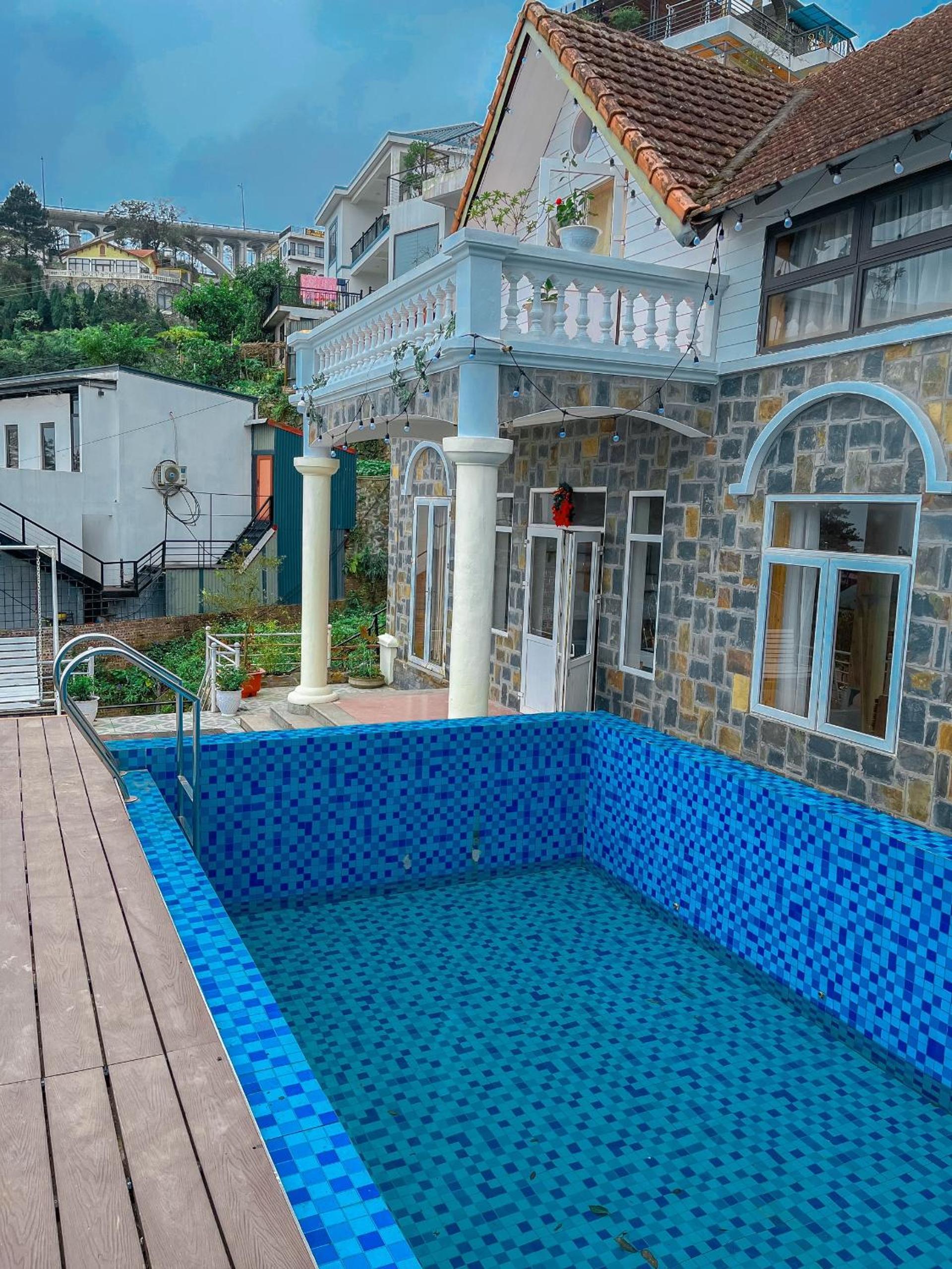 Villa photo 3