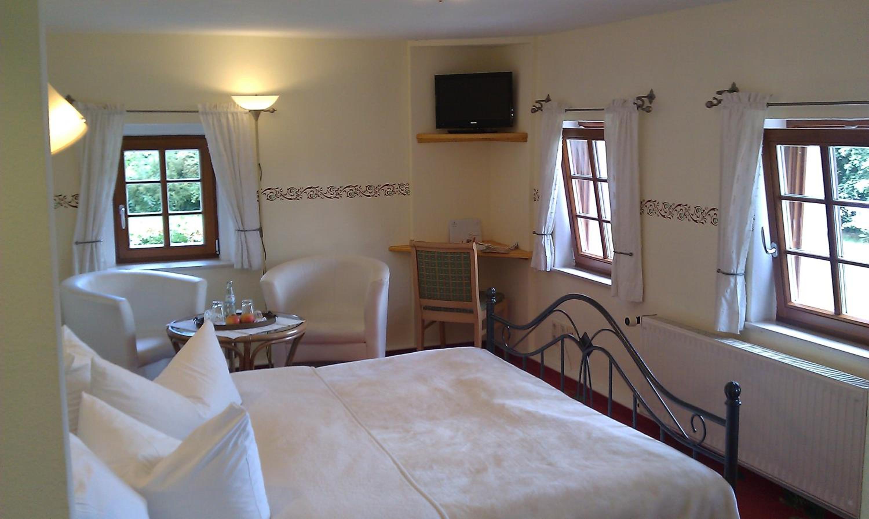 Deluxe Double Room photo 3
