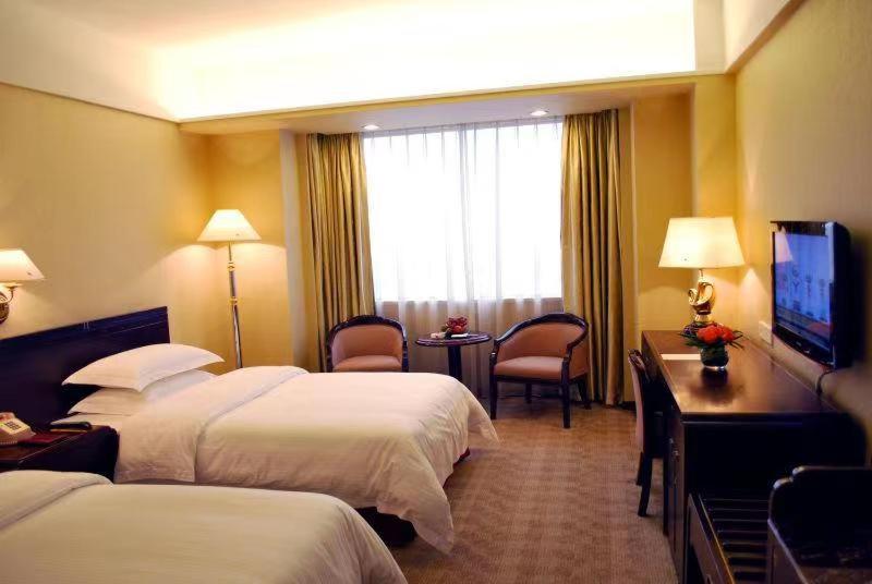 Standard Double or Twin Room - Photo 2