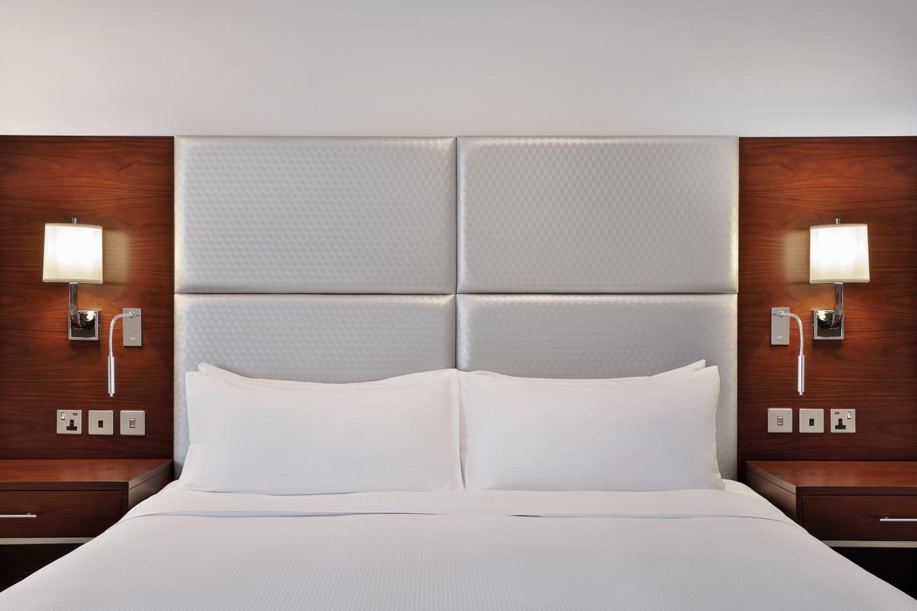 King Executive Room with Sea View and Balcony