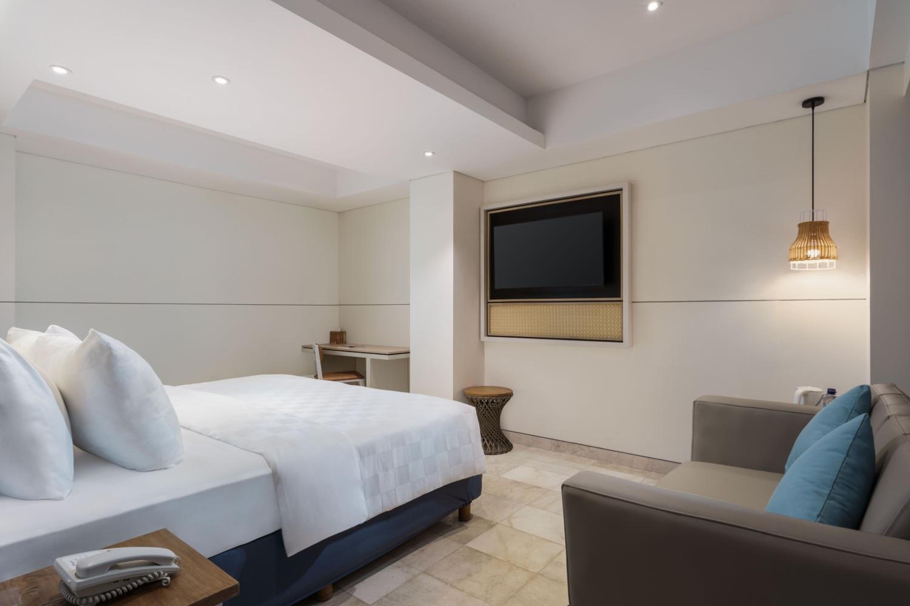 Suite - Photo 4