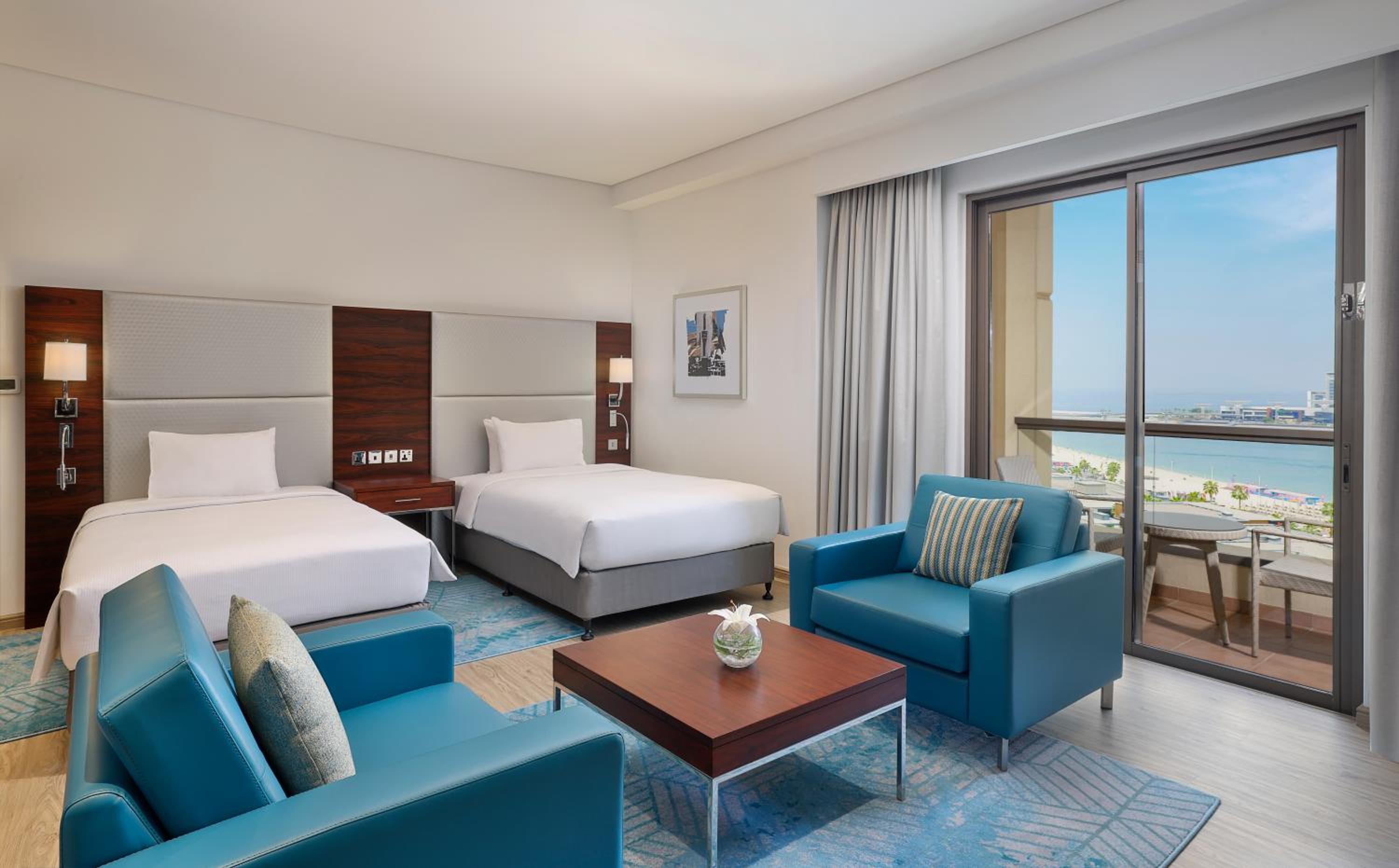 Deluxe Twin Room with Sea View and Balcony