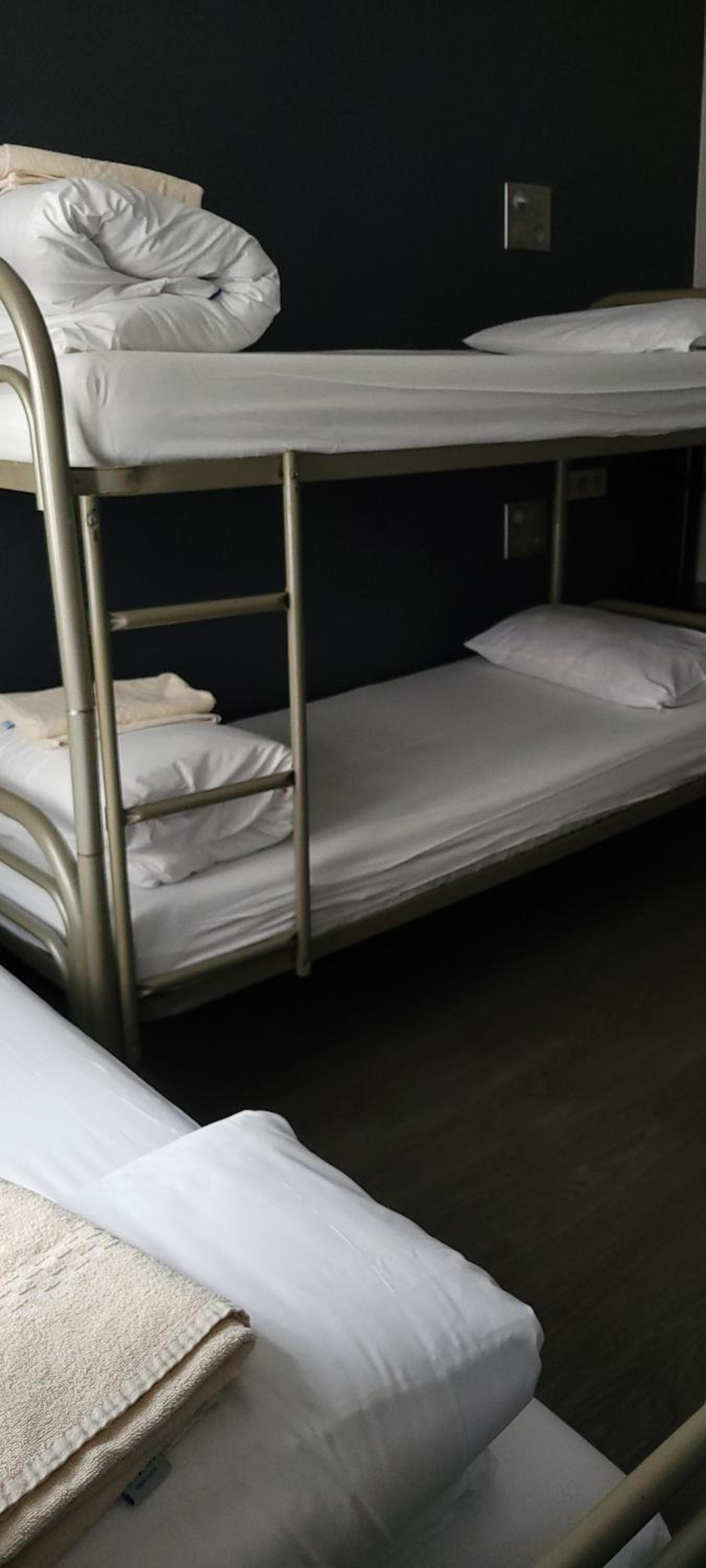 Bed in 4-Bed Mixed Dormitory Room photo 3