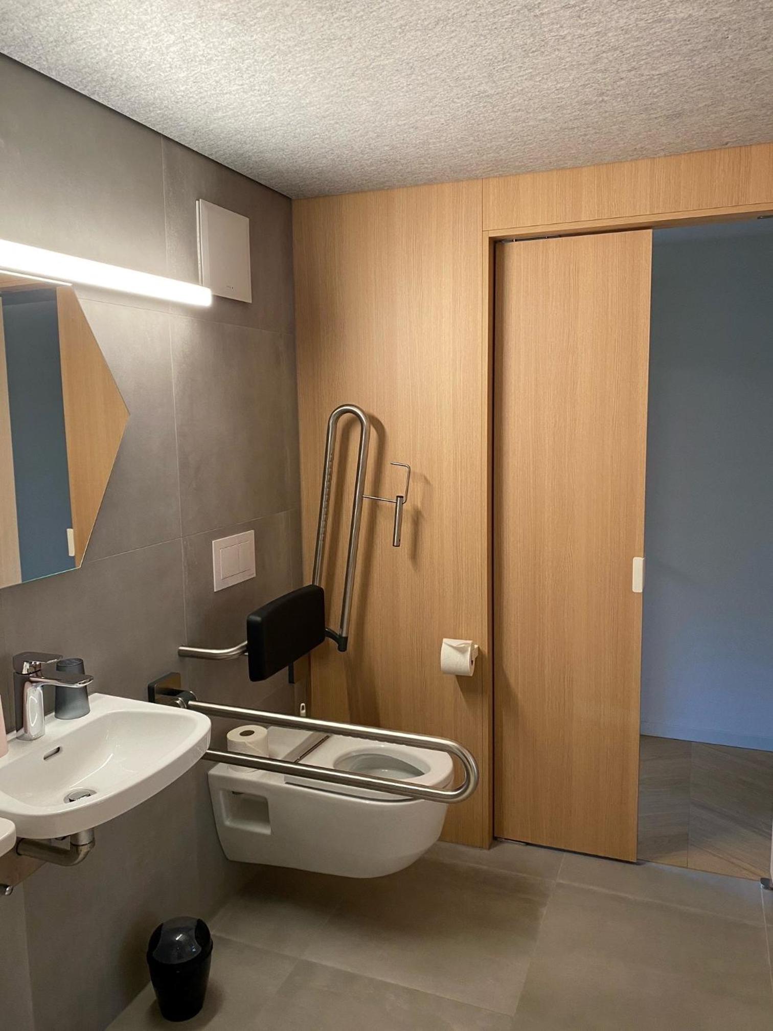 Casual Room - Photo 6