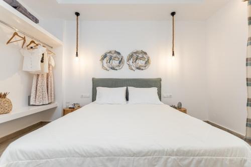 Two-Bedroom Apartment - Photo 2