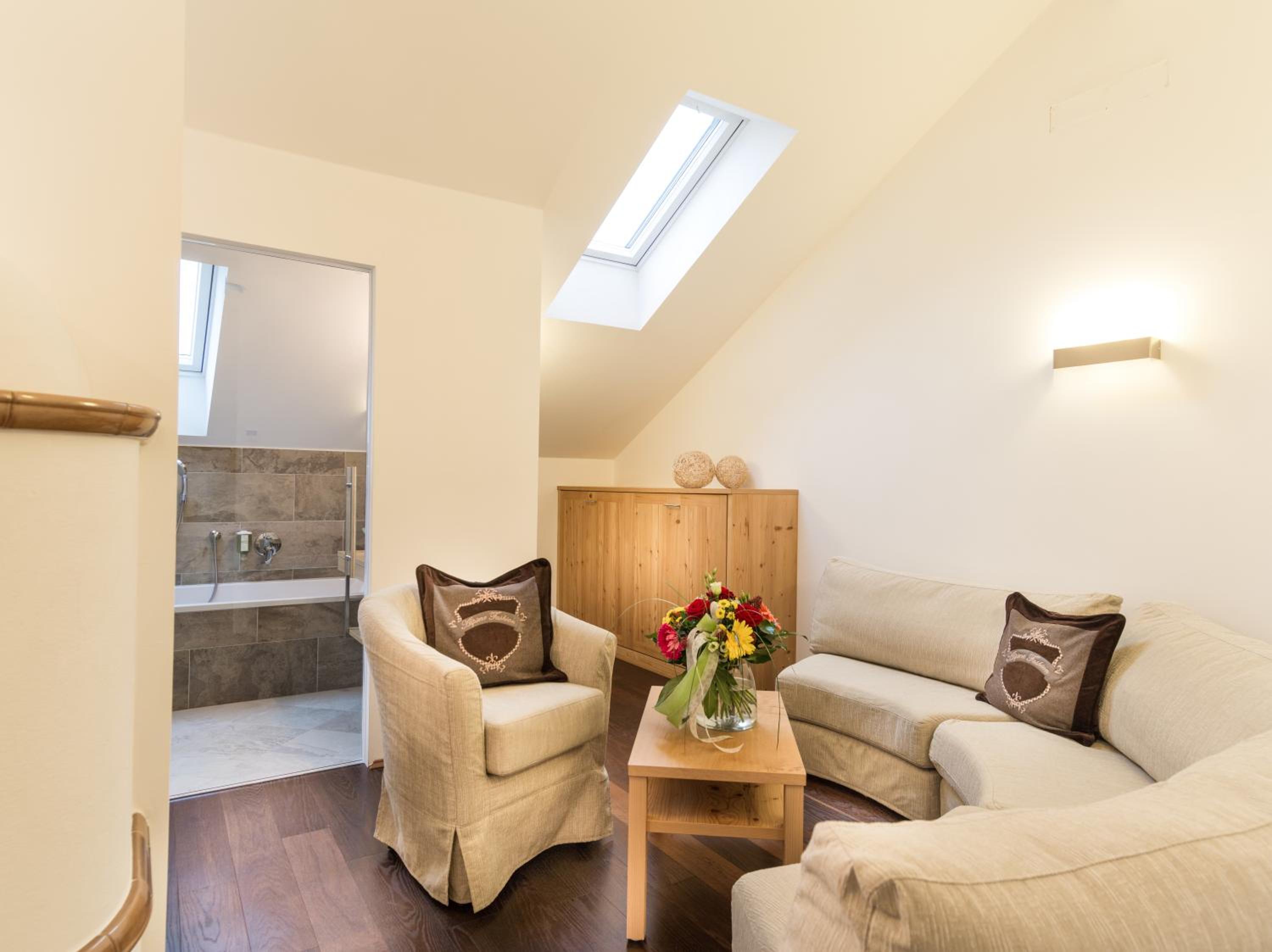 Suite (4 Adults) photo 3