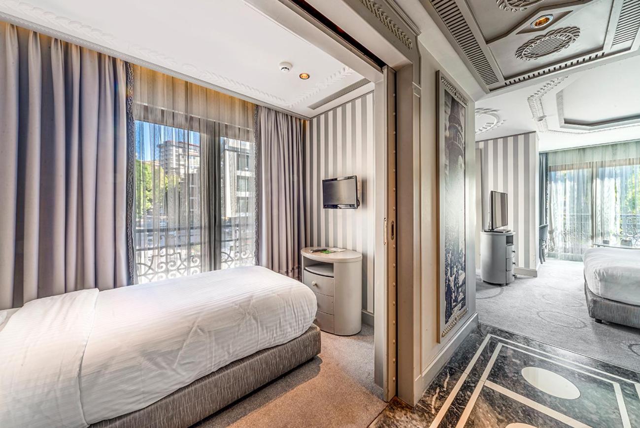 Family King Suite - Photo 3