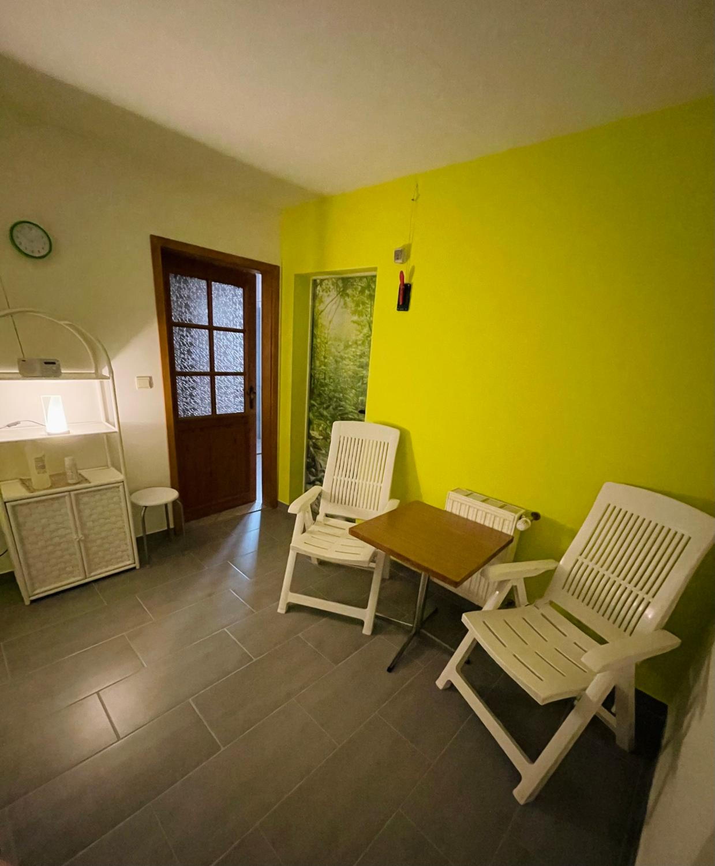 Apartment with Sauna - Photo 17