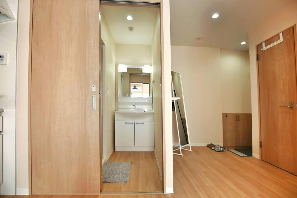 One-Bedroom Apartment photo 3