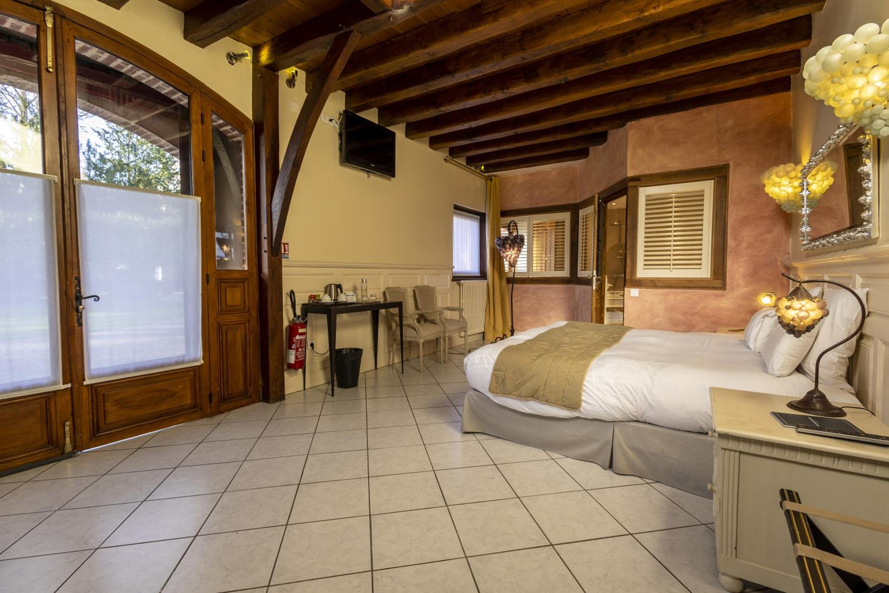 Double Room - Photo 4