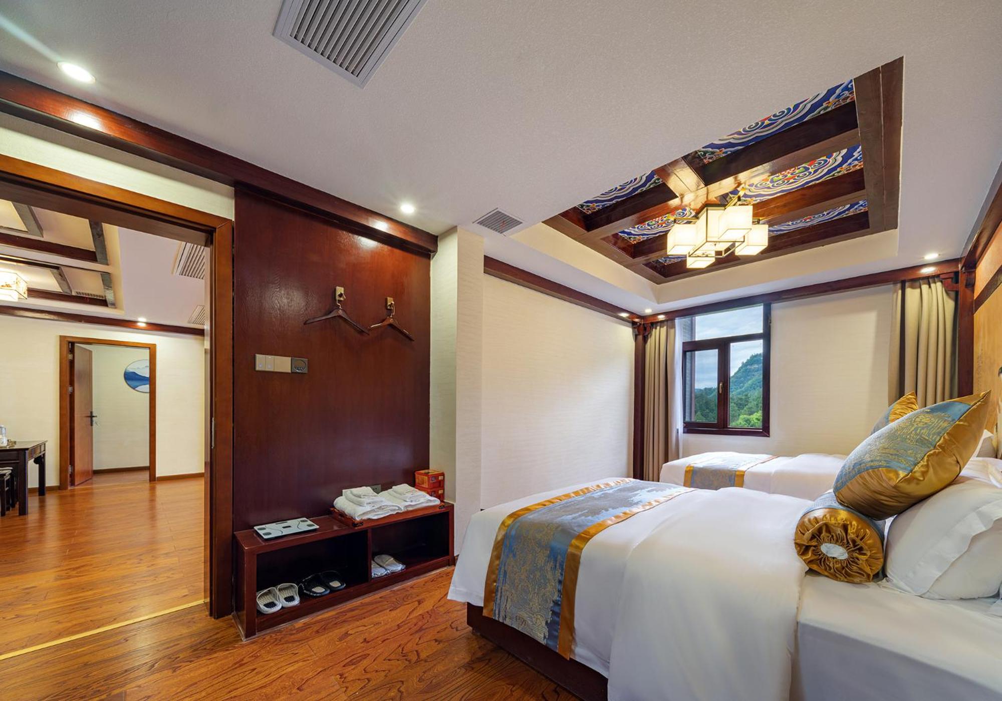 Balcony Family Suite photo 3