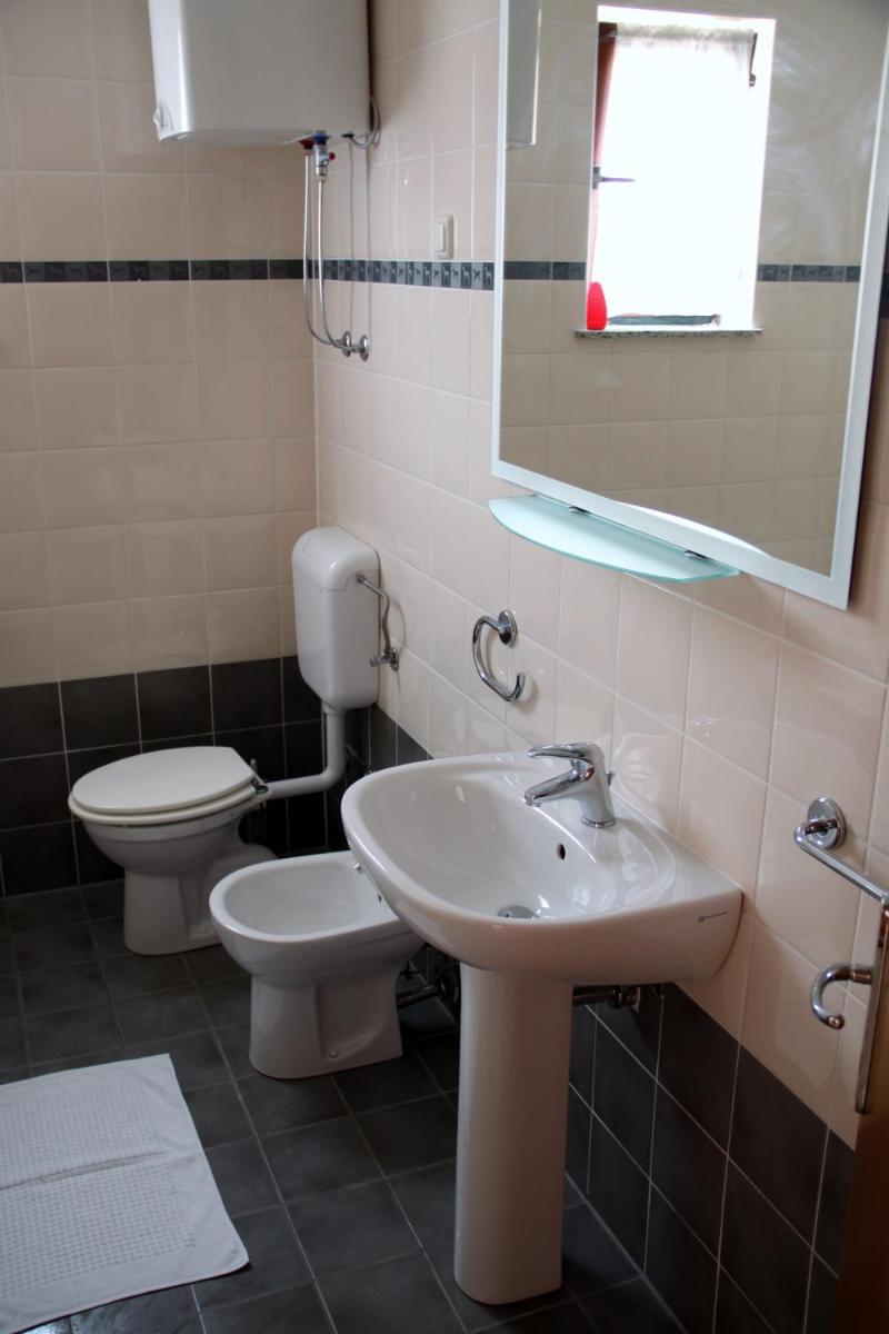 Two-Bedroom Apartment with Sea View (6 Adults) photo 1
