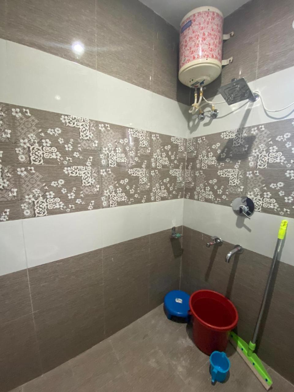 Deluxe Double Room (2 Adults + 1 Child) photo 2