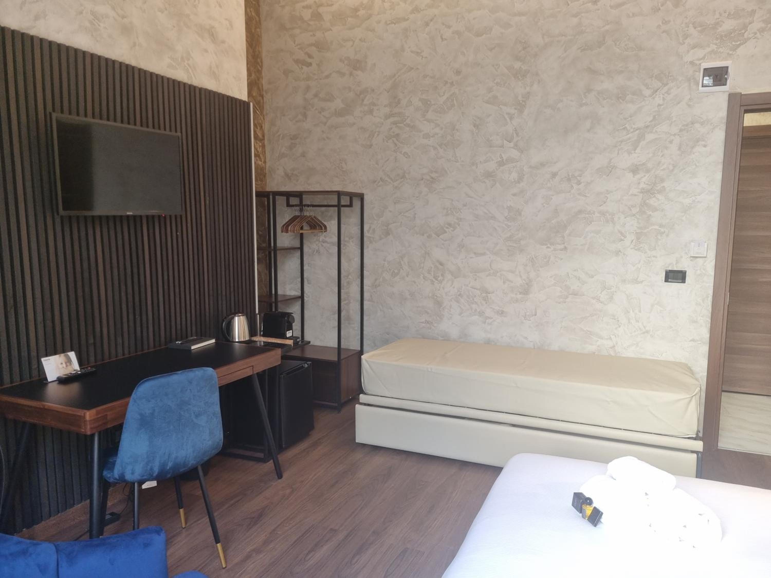 Deluxe Quadruple Room photo 2