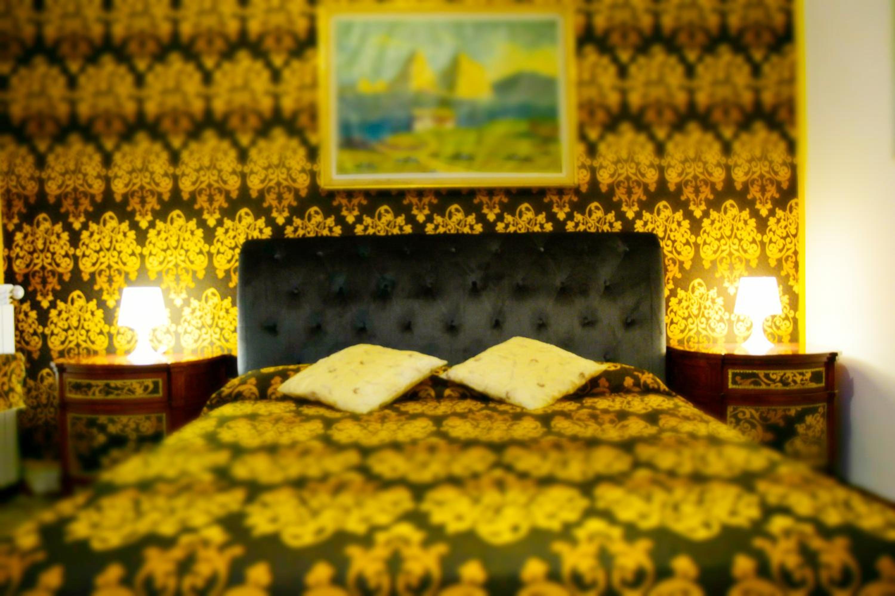 Standard Double Room with Shared Bathroom photo 3