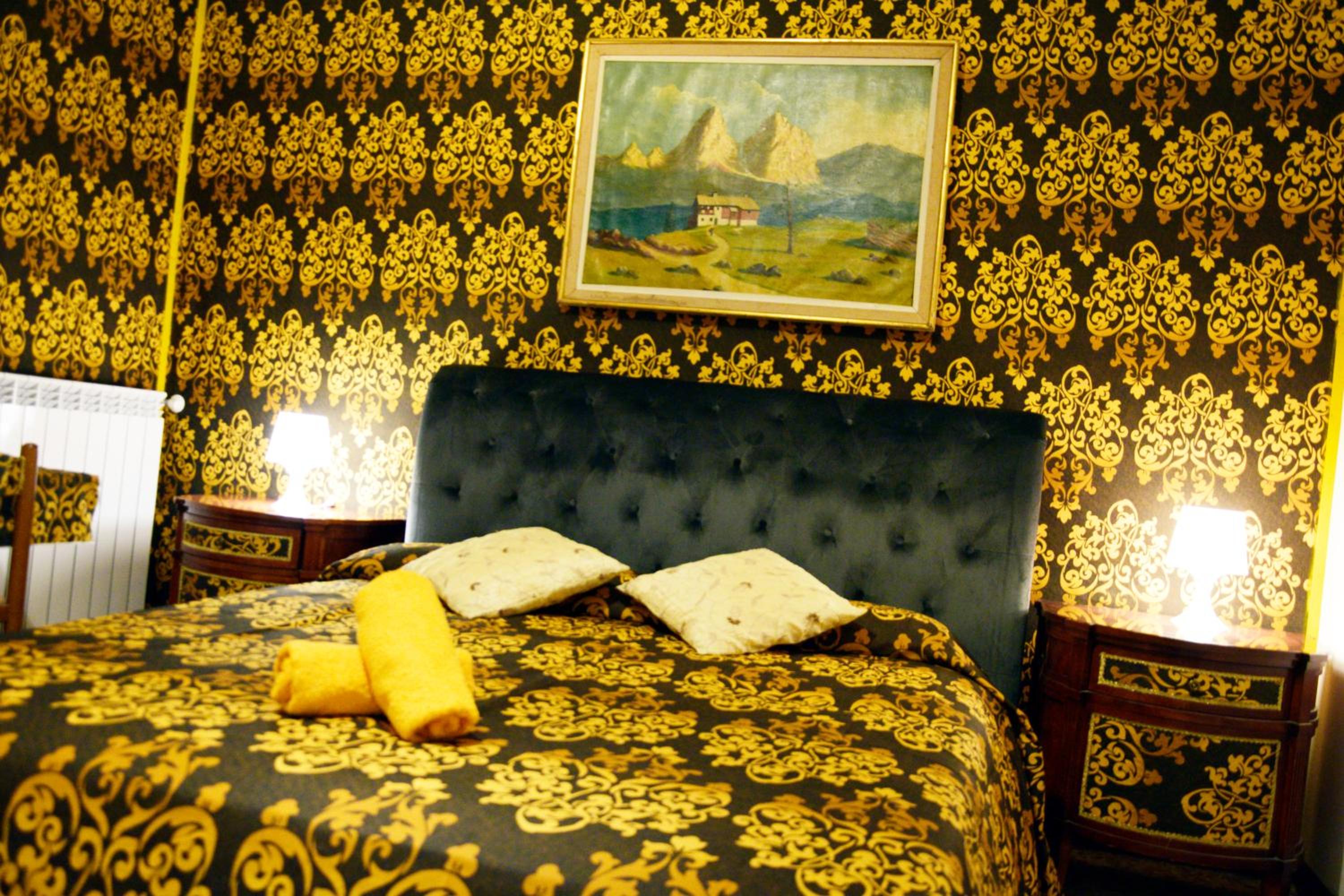 Standard Double Room with Shared Bathroom photo 1