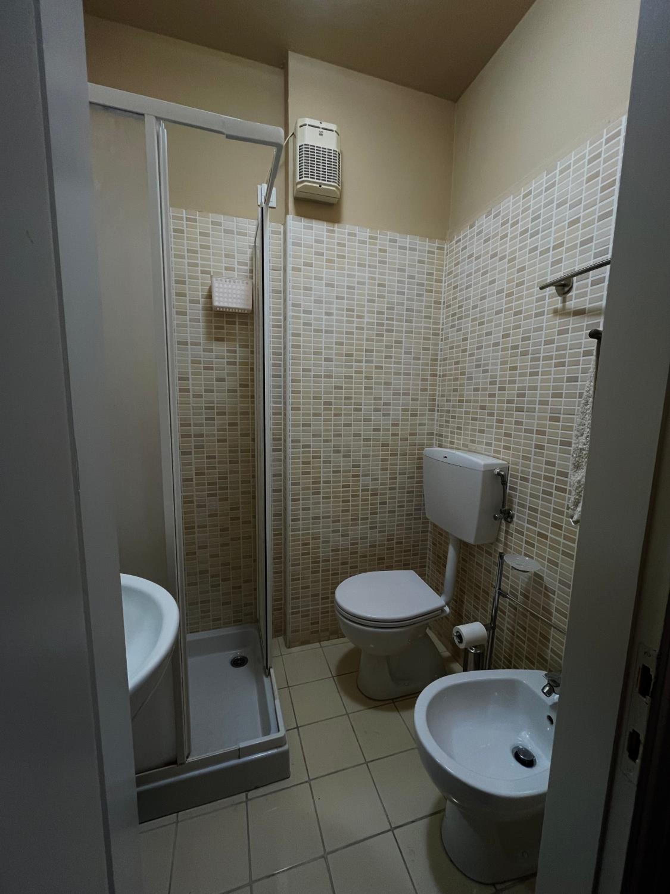 Three-Bedroom Apartment photo 2