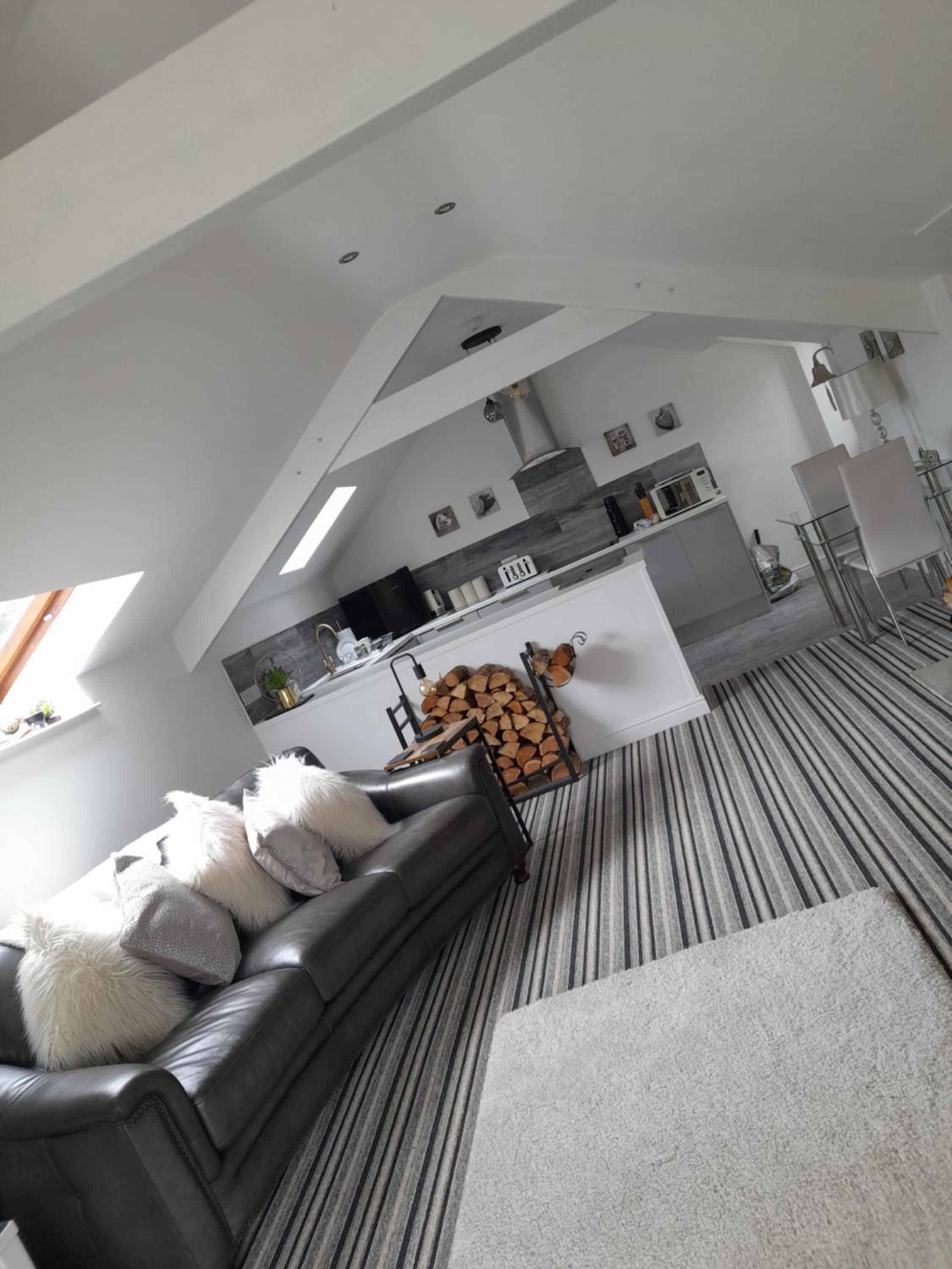 One-Bedroom House photo 1