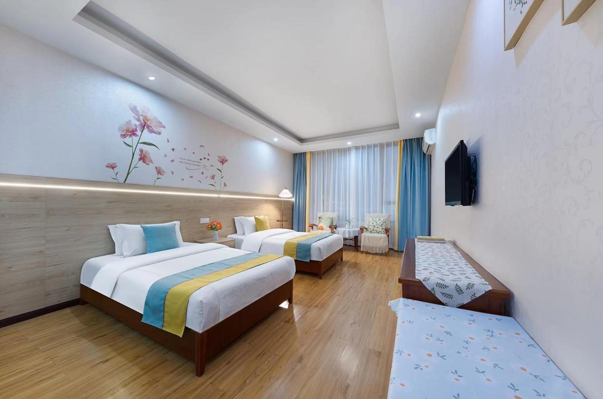 Standard Twin Room photo 3