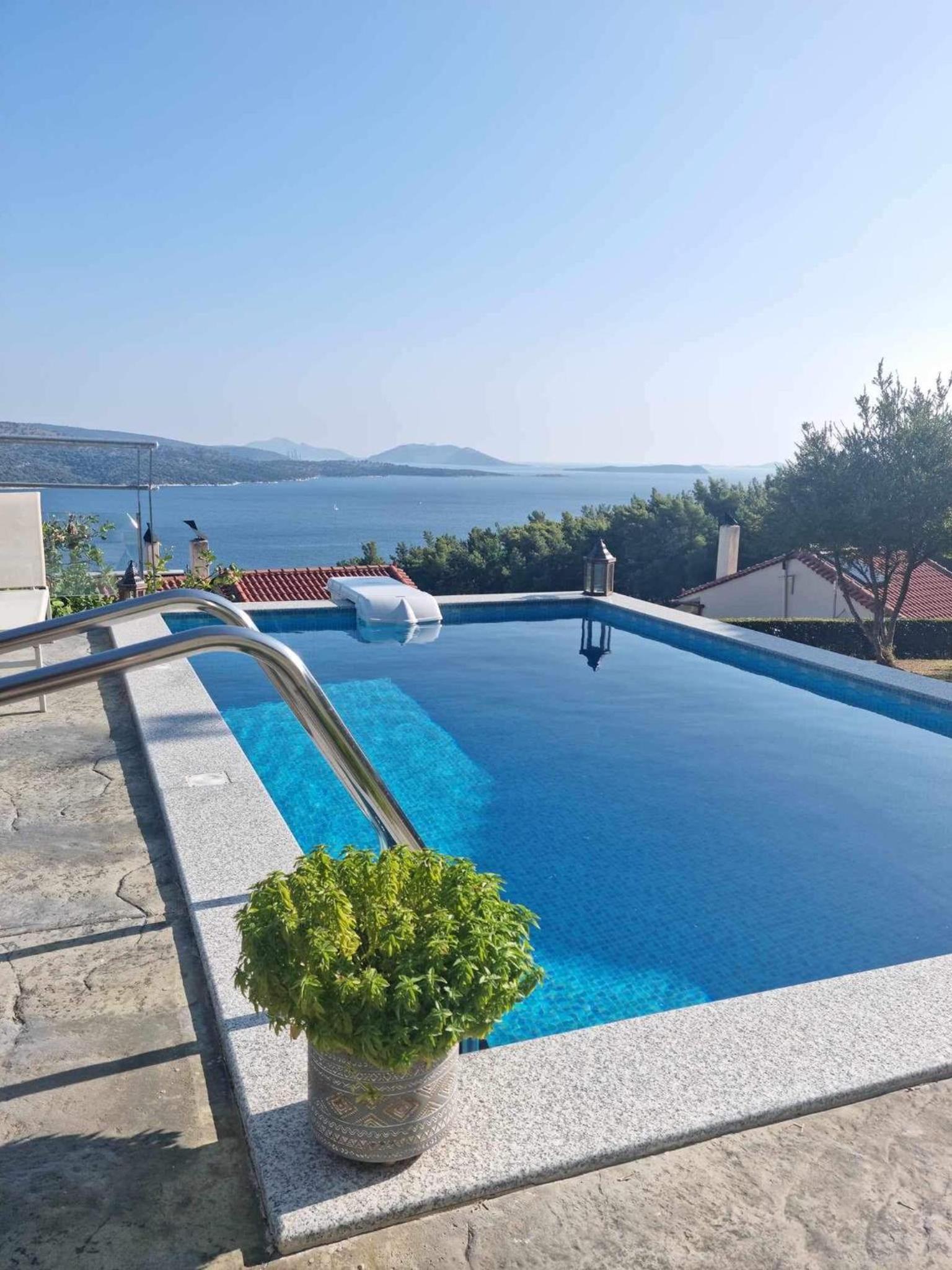 Villa with Private Pool photo 2