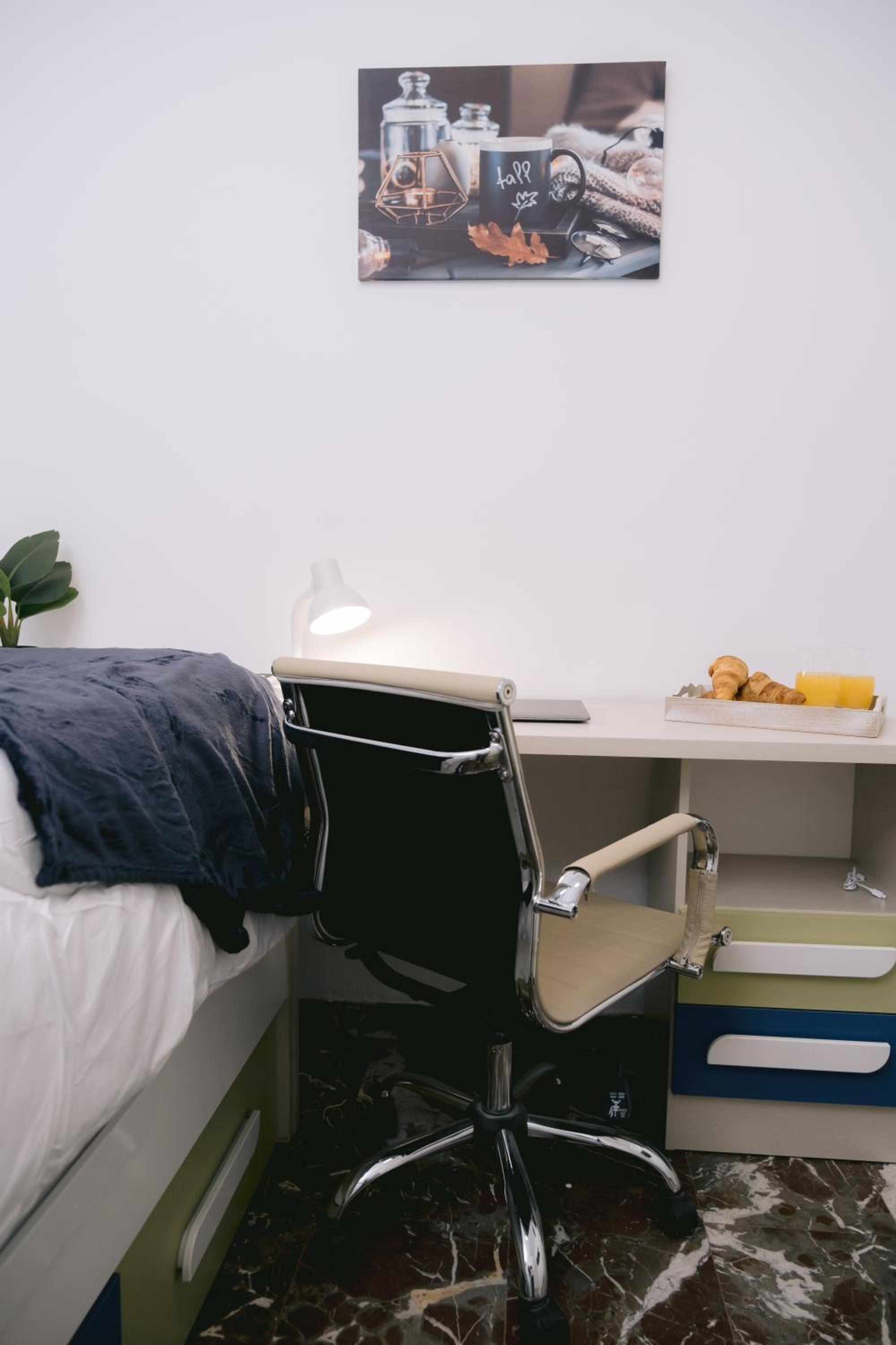 Single Room photo 3