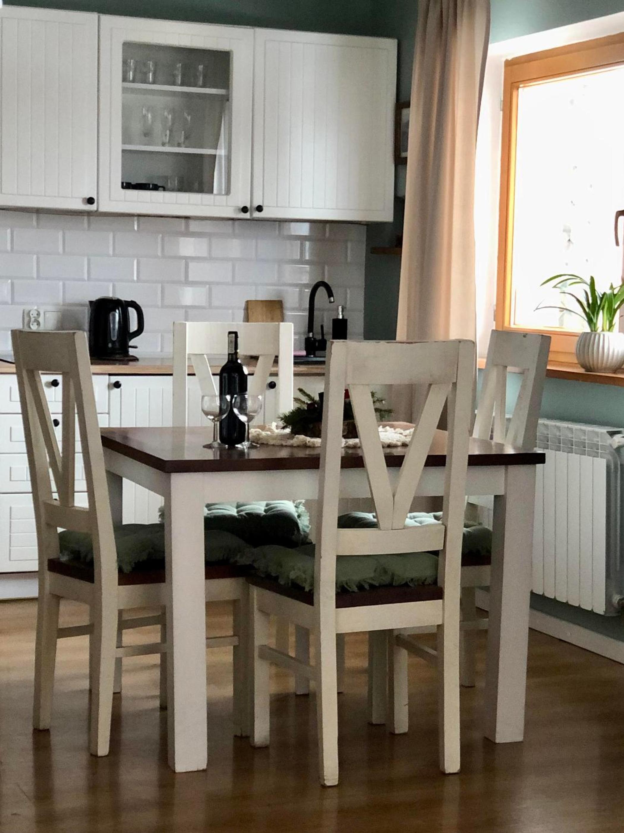 Apartment with Balcony photo 3