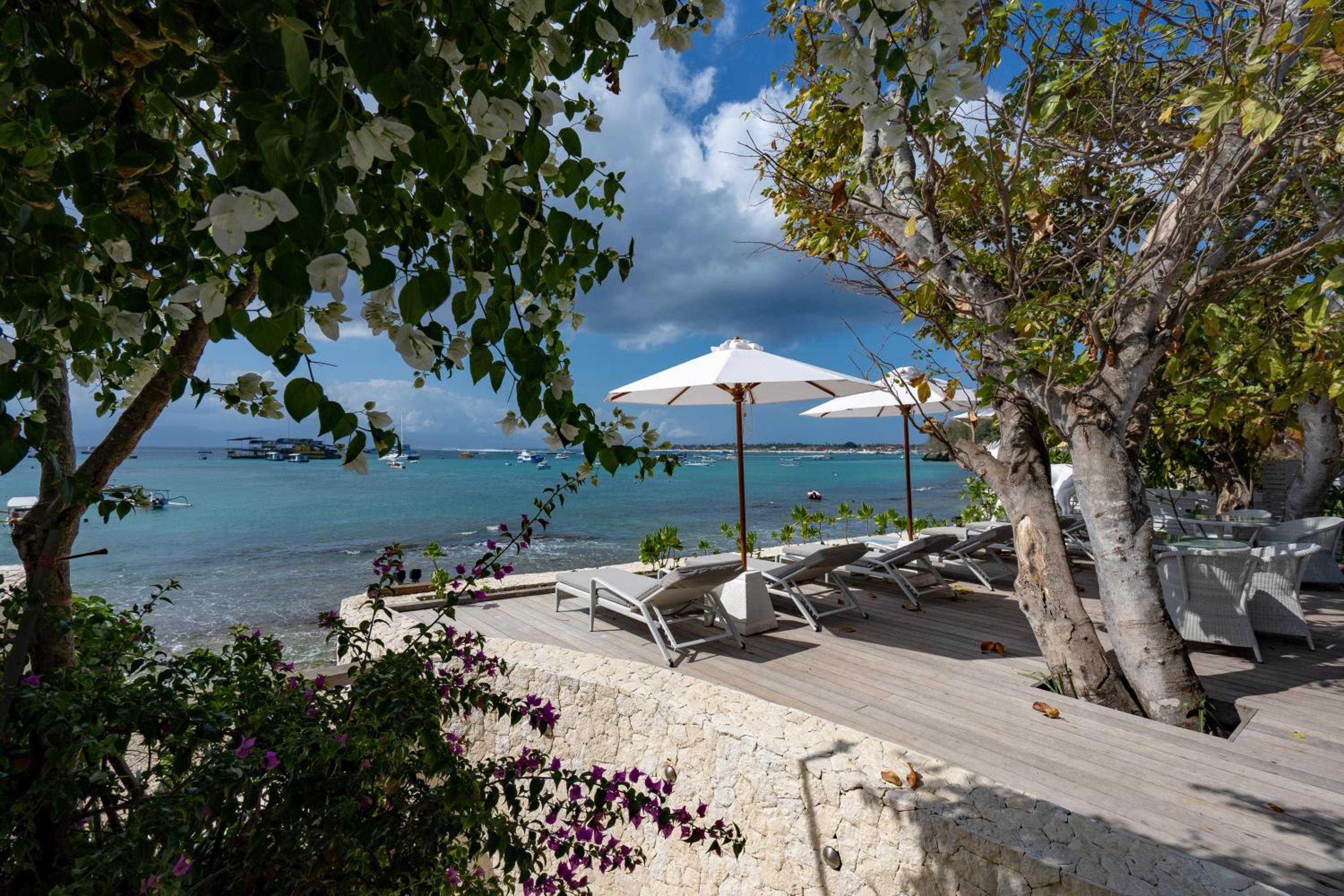 Poolside Villa photo 3
