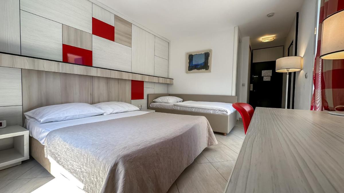 Double or Twin Room with Extra Bed photo 1