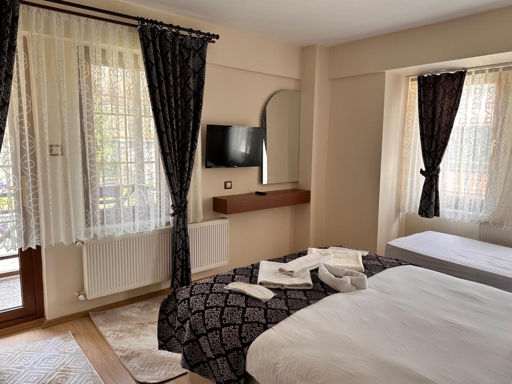 Triple Room with Balcony photo 1