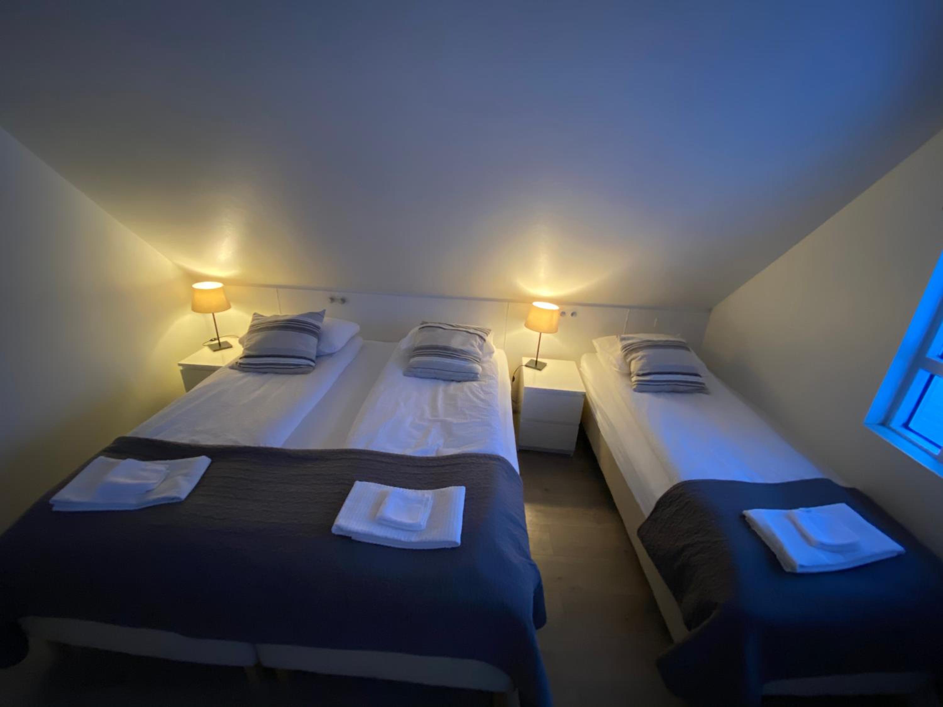 Basic Triple Room with Shared Bathroom