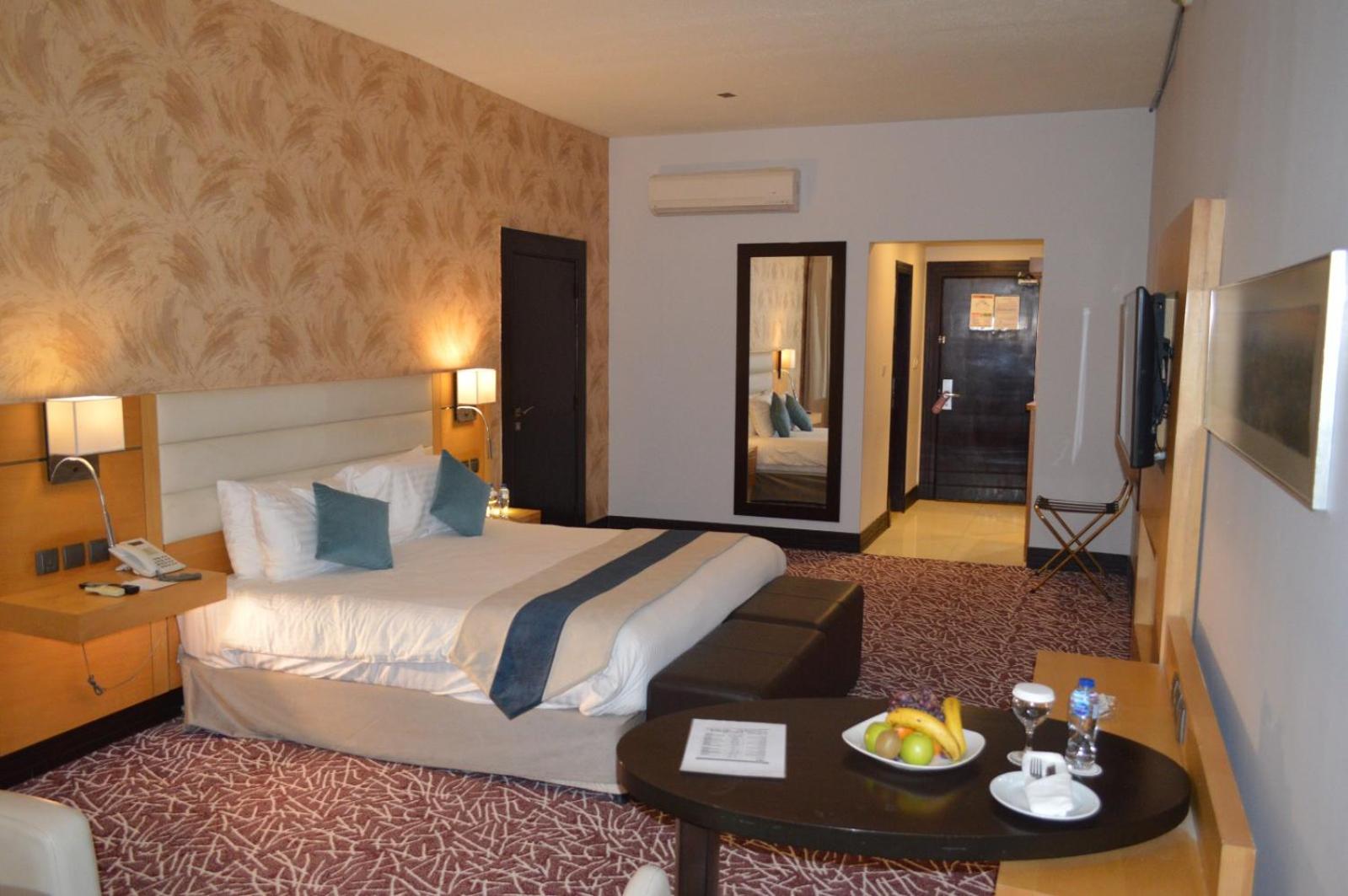 Deluxe Double or Twin Room - Photo 7