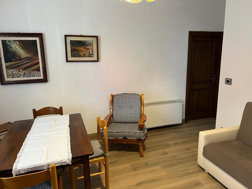 Three-Bedroom Apartment - Photo 6
