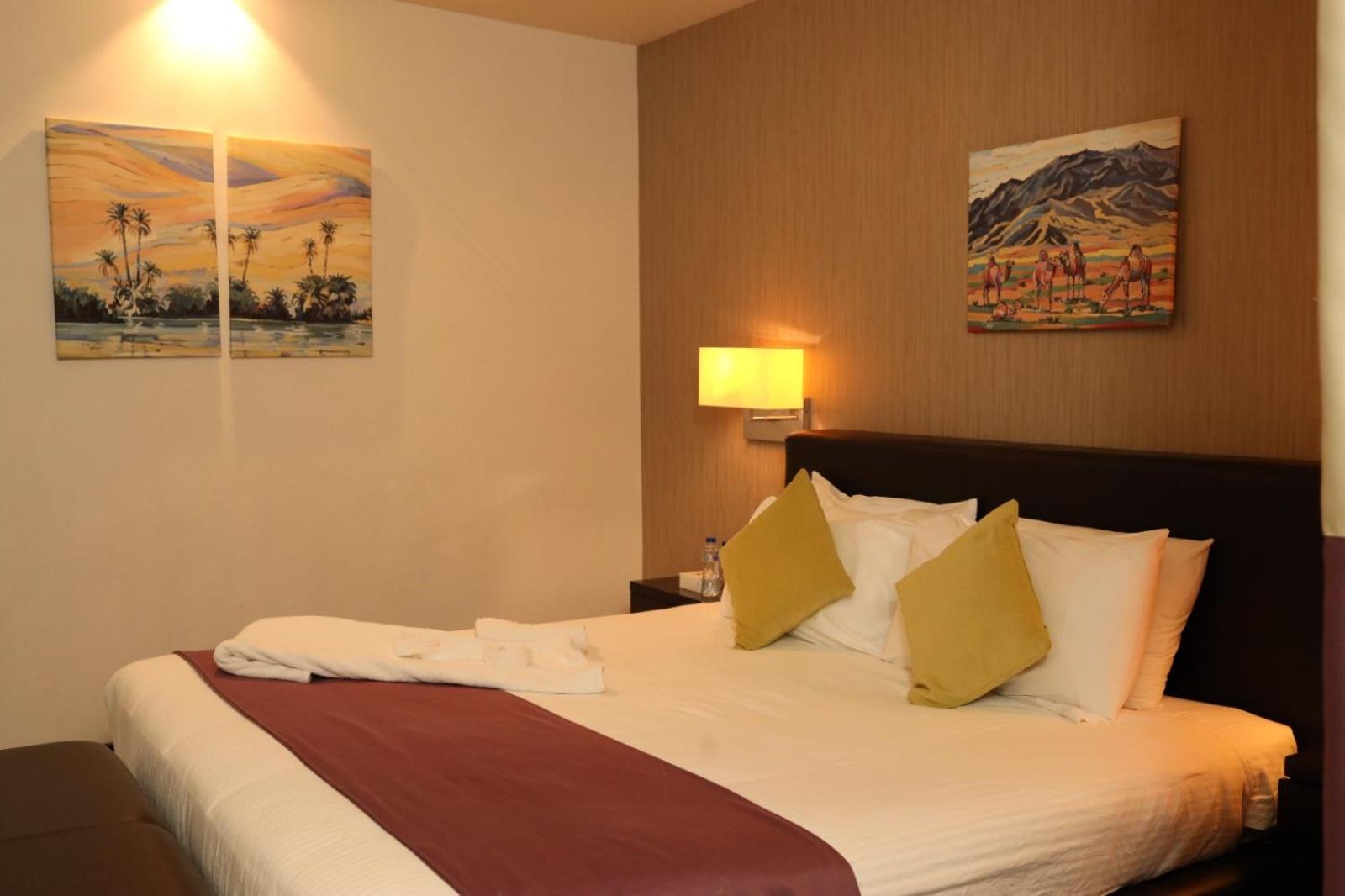 Deluxe Double or Twin Room - Photo 24