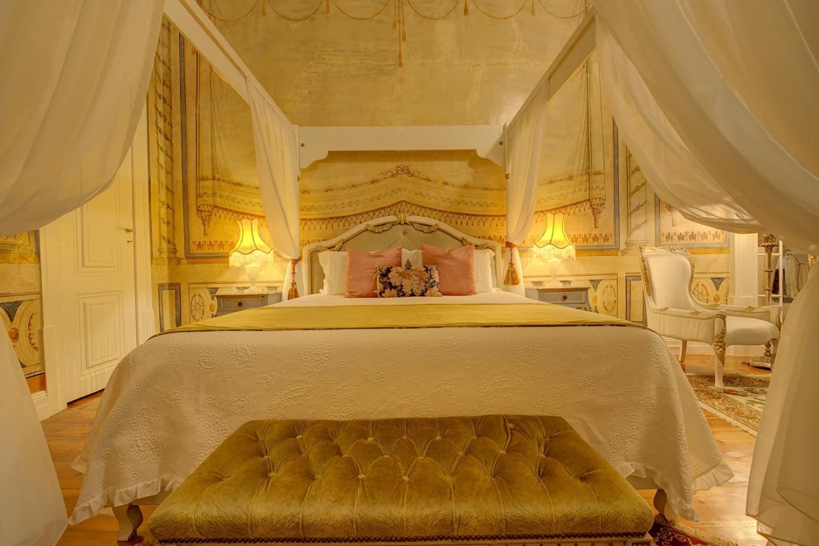 Royal Suite photo 2