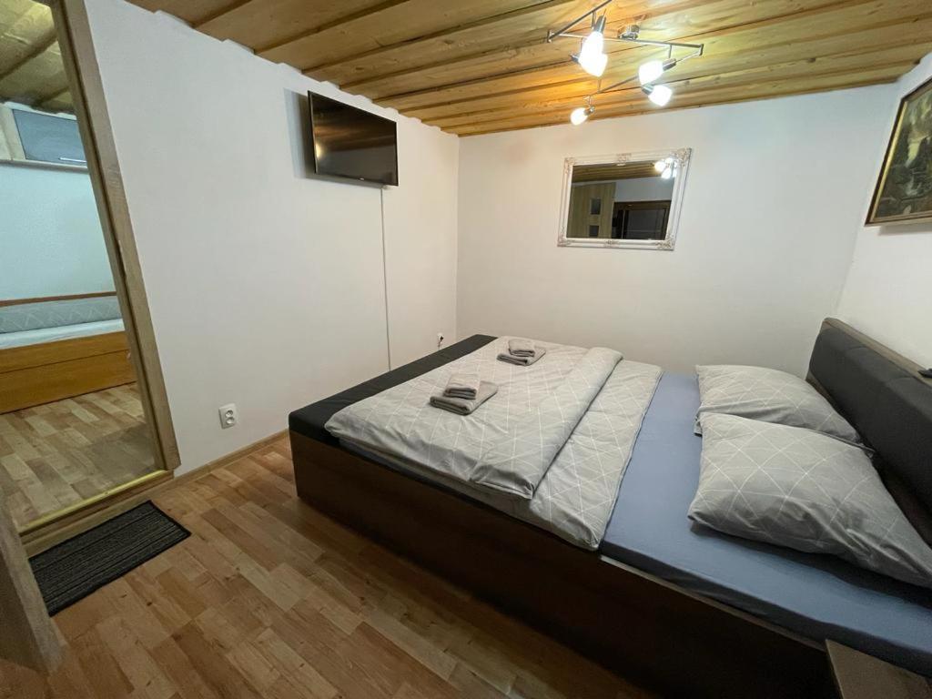Two-Bedroom Suite with Garden View - Photo 11