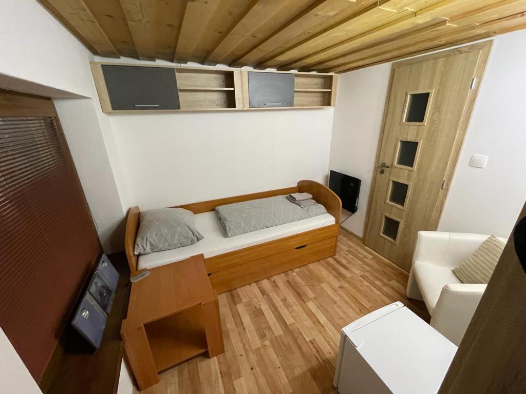 Two-Bedroom Suite with Garden View - Photo 12