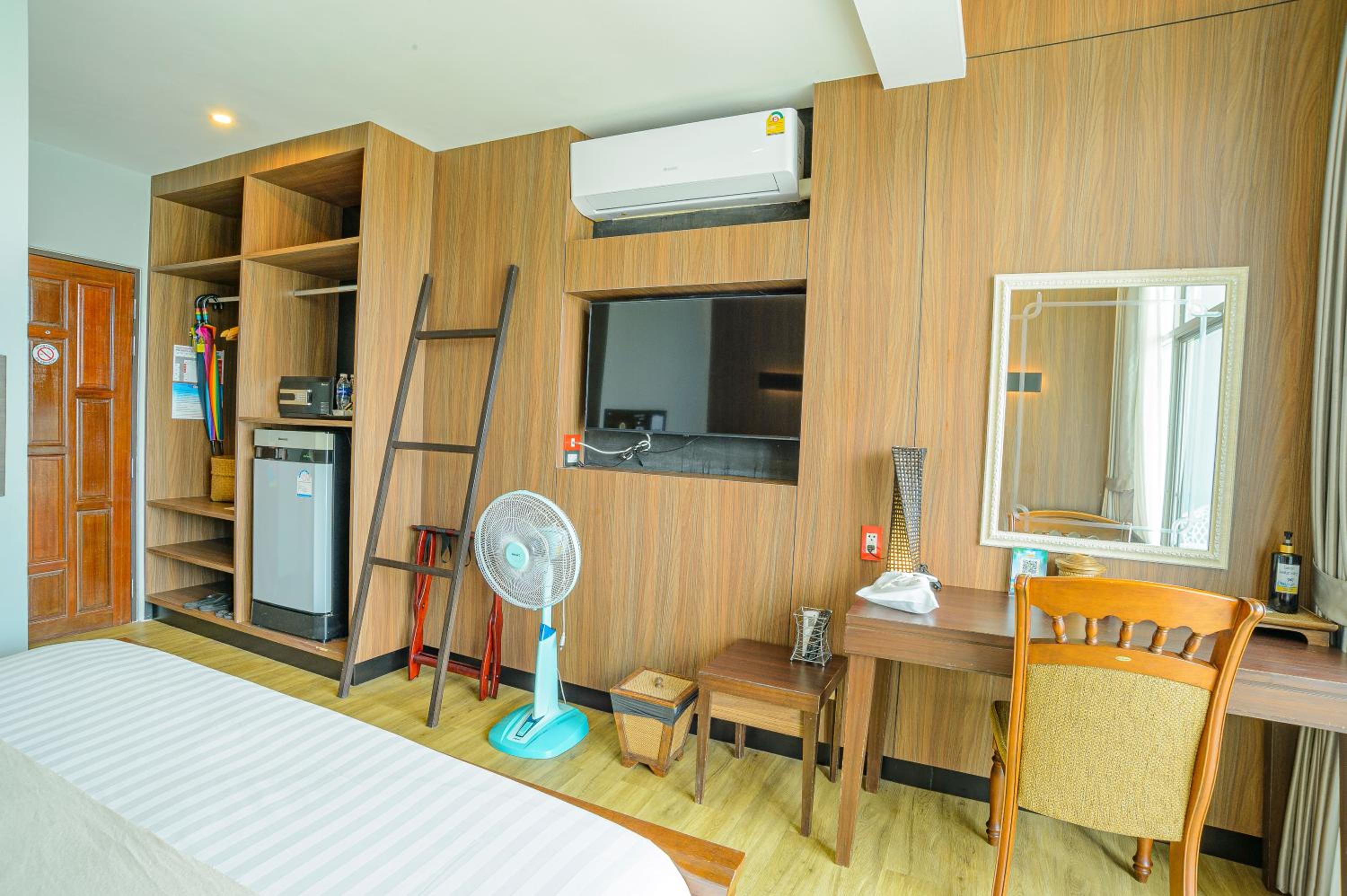 Double Room with Balcony and Sea View