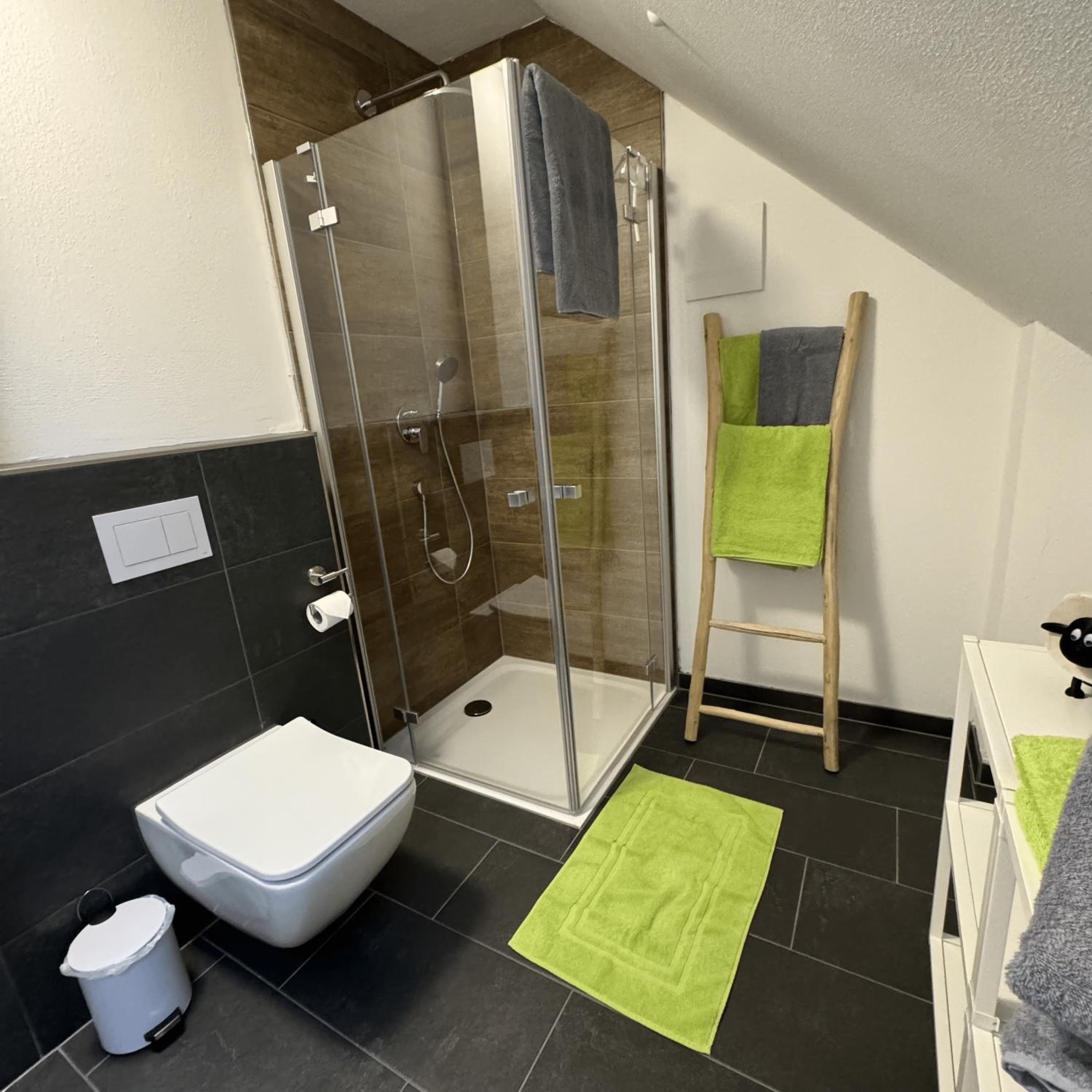 One-Bedroom Apartment photo 3