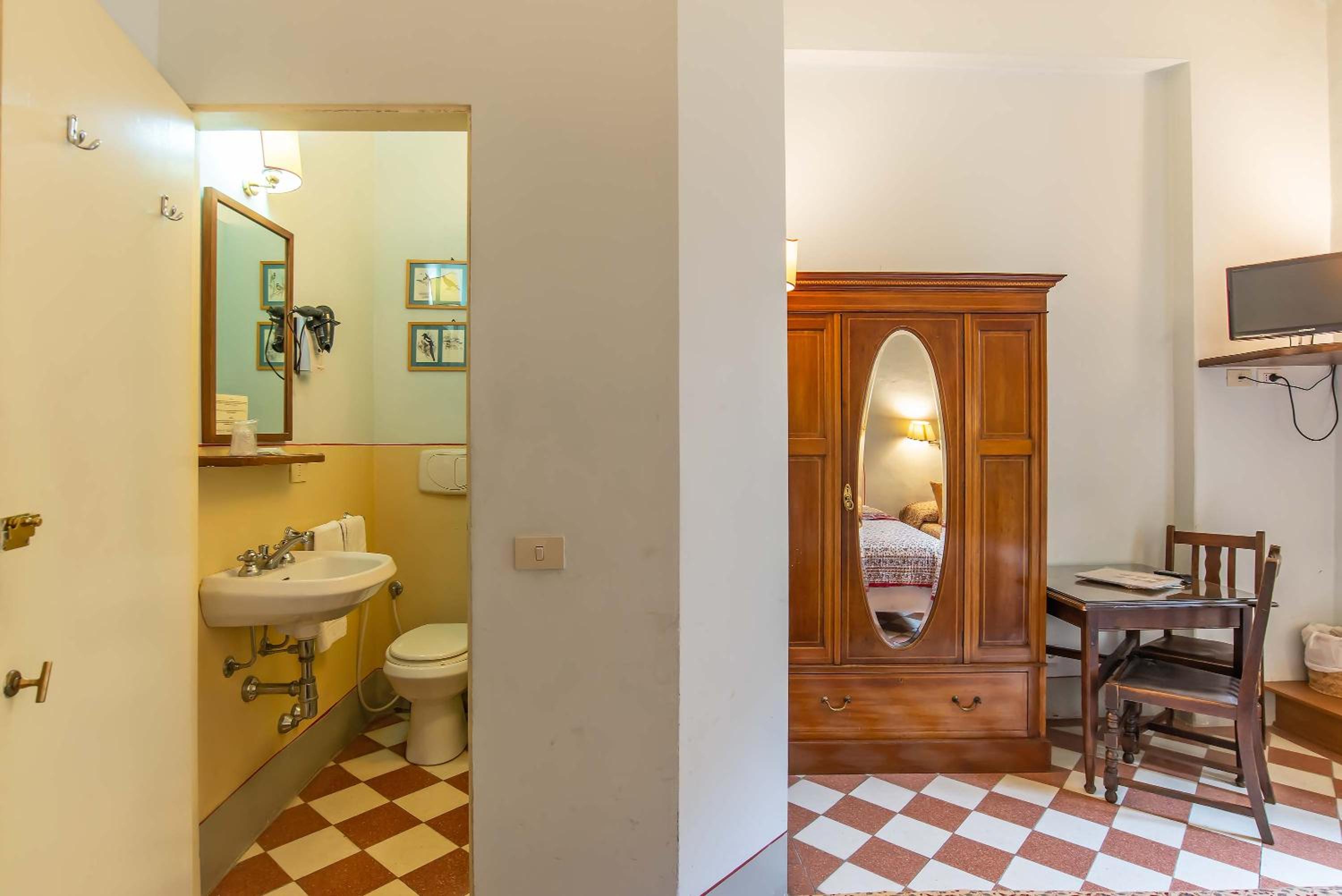 Economy Double or Twin Room