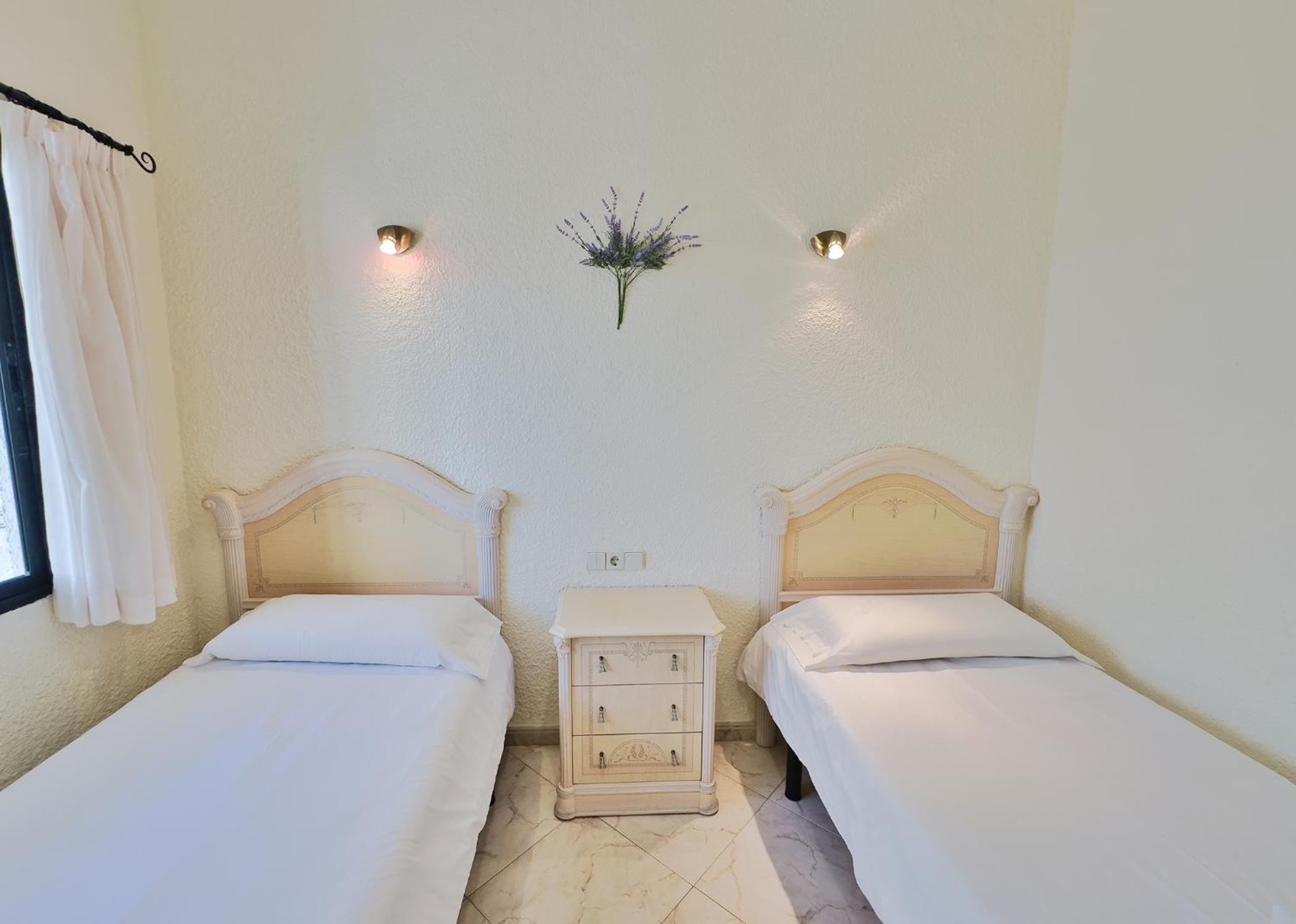 Apartamento con vista a la piscina